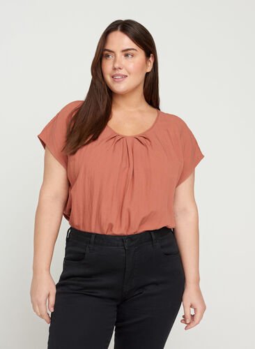 Short-sleeved viscose blouse with round neck, Copper Brown, Model image number 0