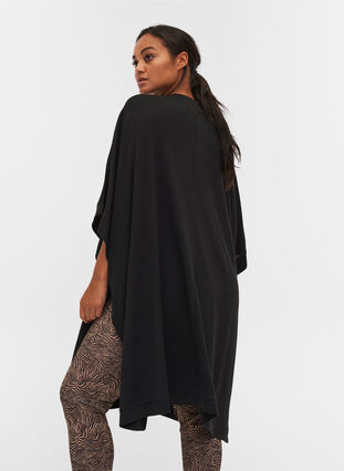 Plain poncho with buttons, Black, Model image number 1