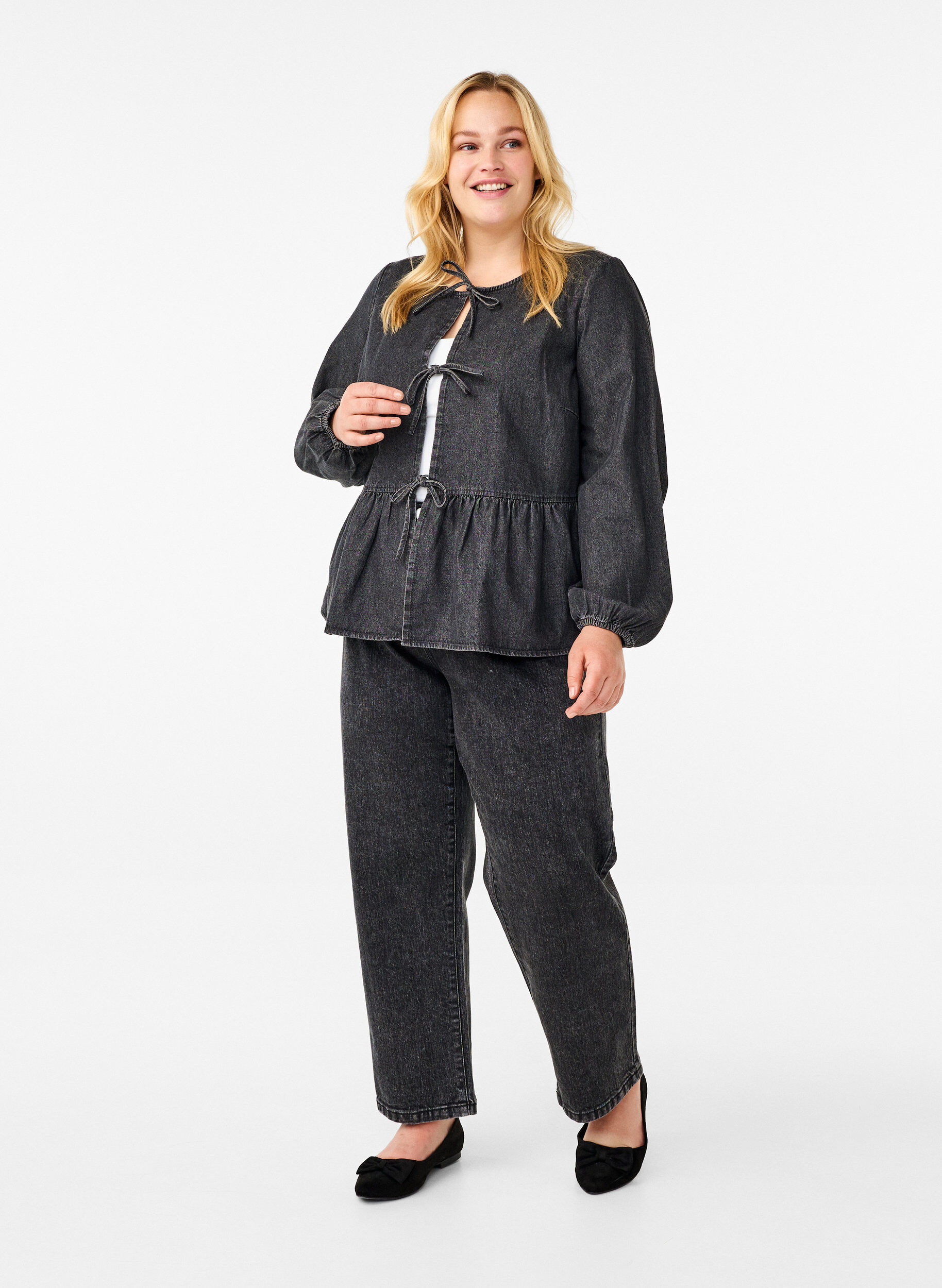 Zizzifashion Peplum blouse in denim with a tie fastening, Dark Grey, Model image number 1