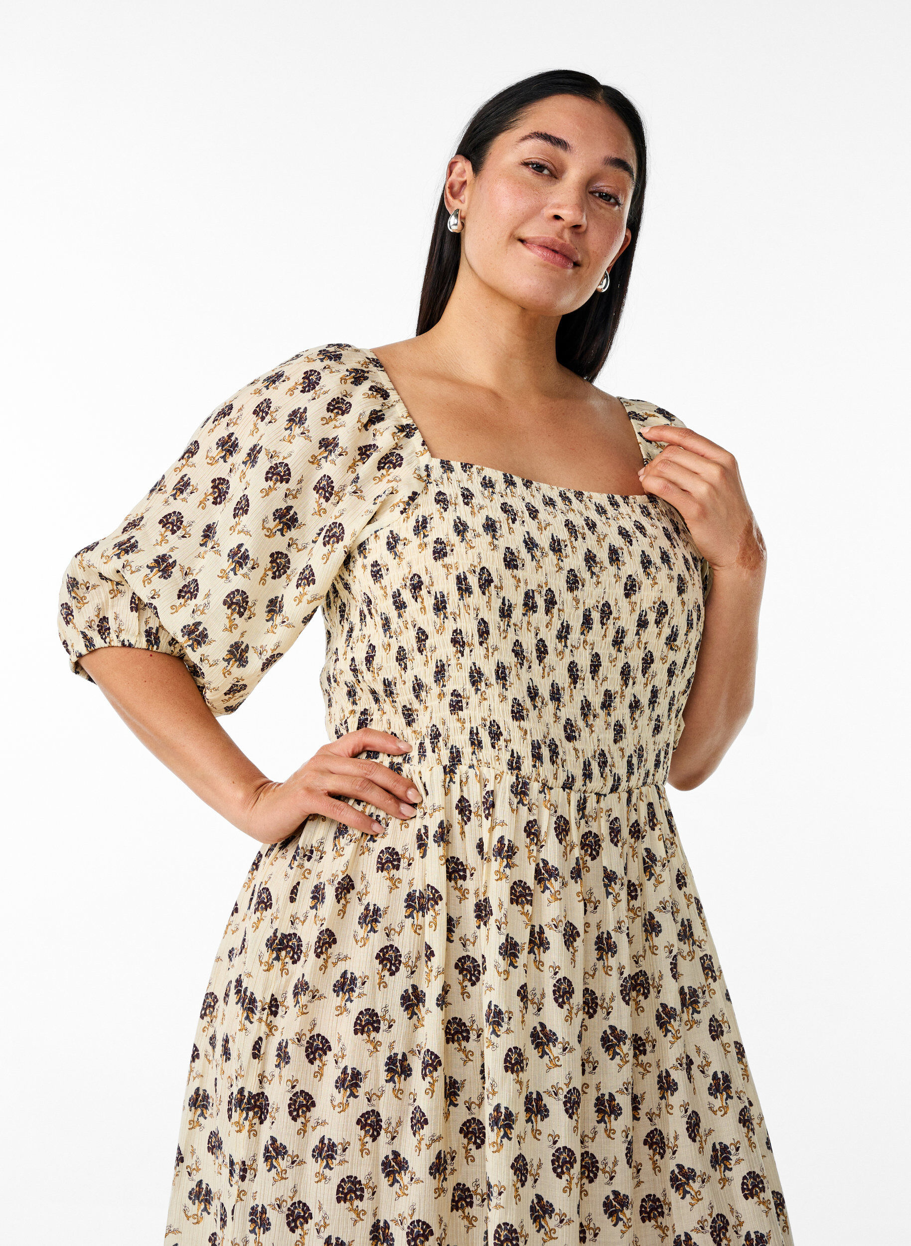 Zizzifashion Midi dress with print and smock detailing, Vanilla, Model image number 2