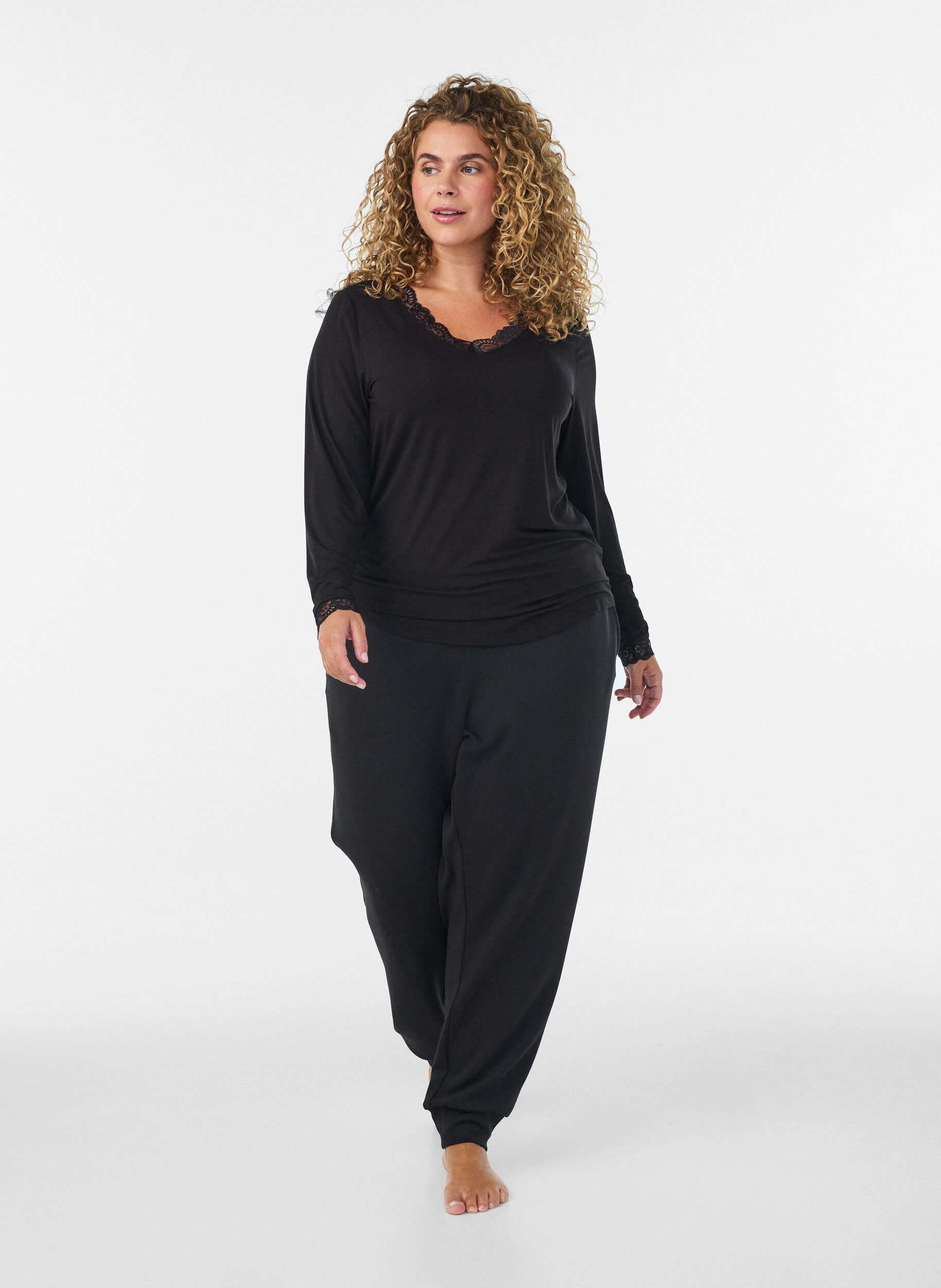 ZizzifashionViscose blouse with lace trim and V-neck, Black, Model image number 1