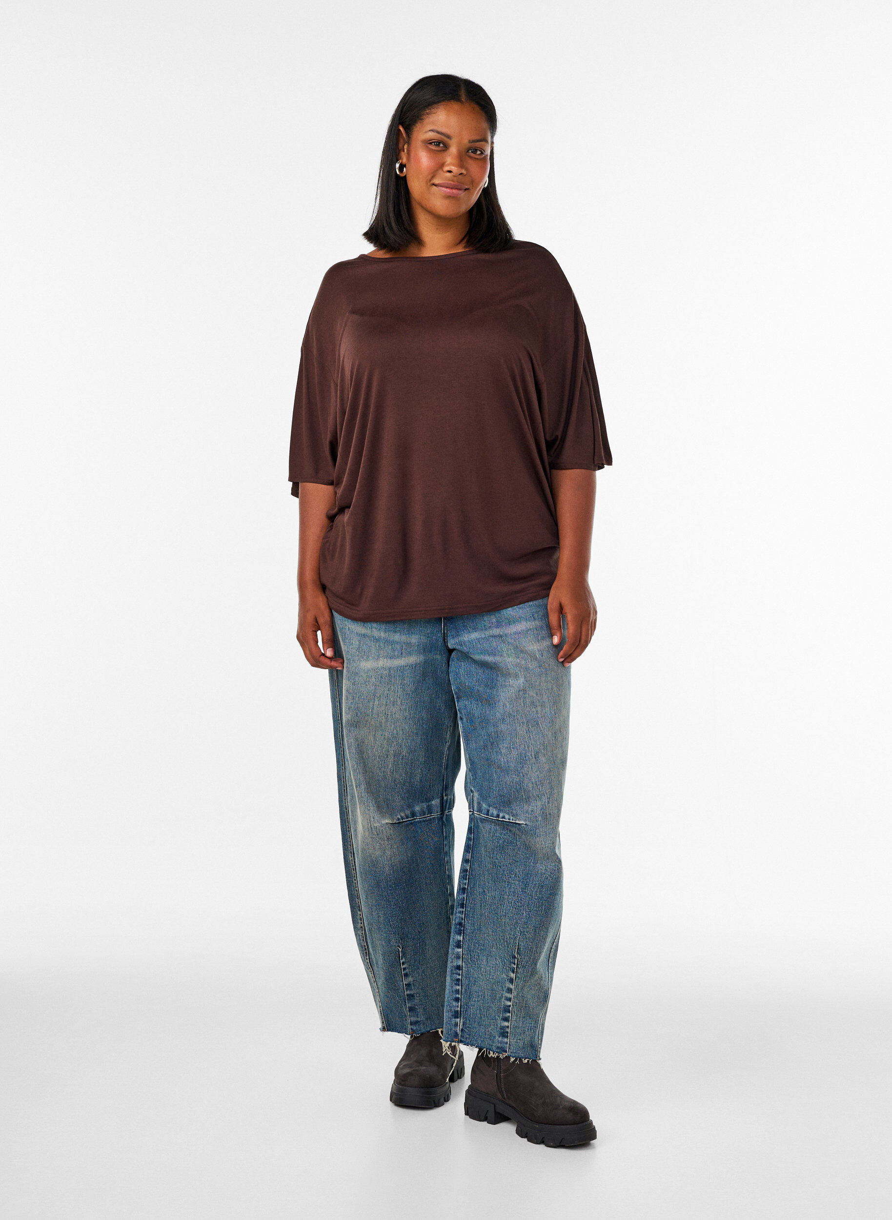 ZizzifashionLoose T-shirt in viscose jersey, Brown, Model image number 1