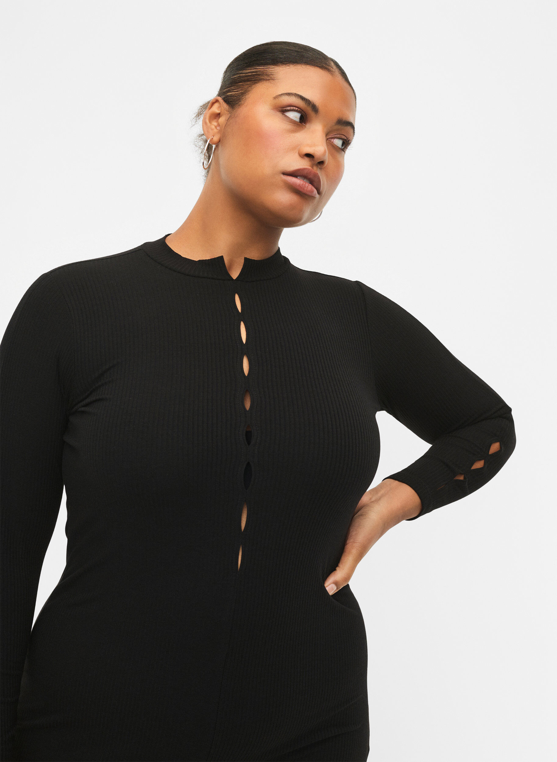 Zizzifashion Fitted dress with cut-out details, Black, Model image number 2