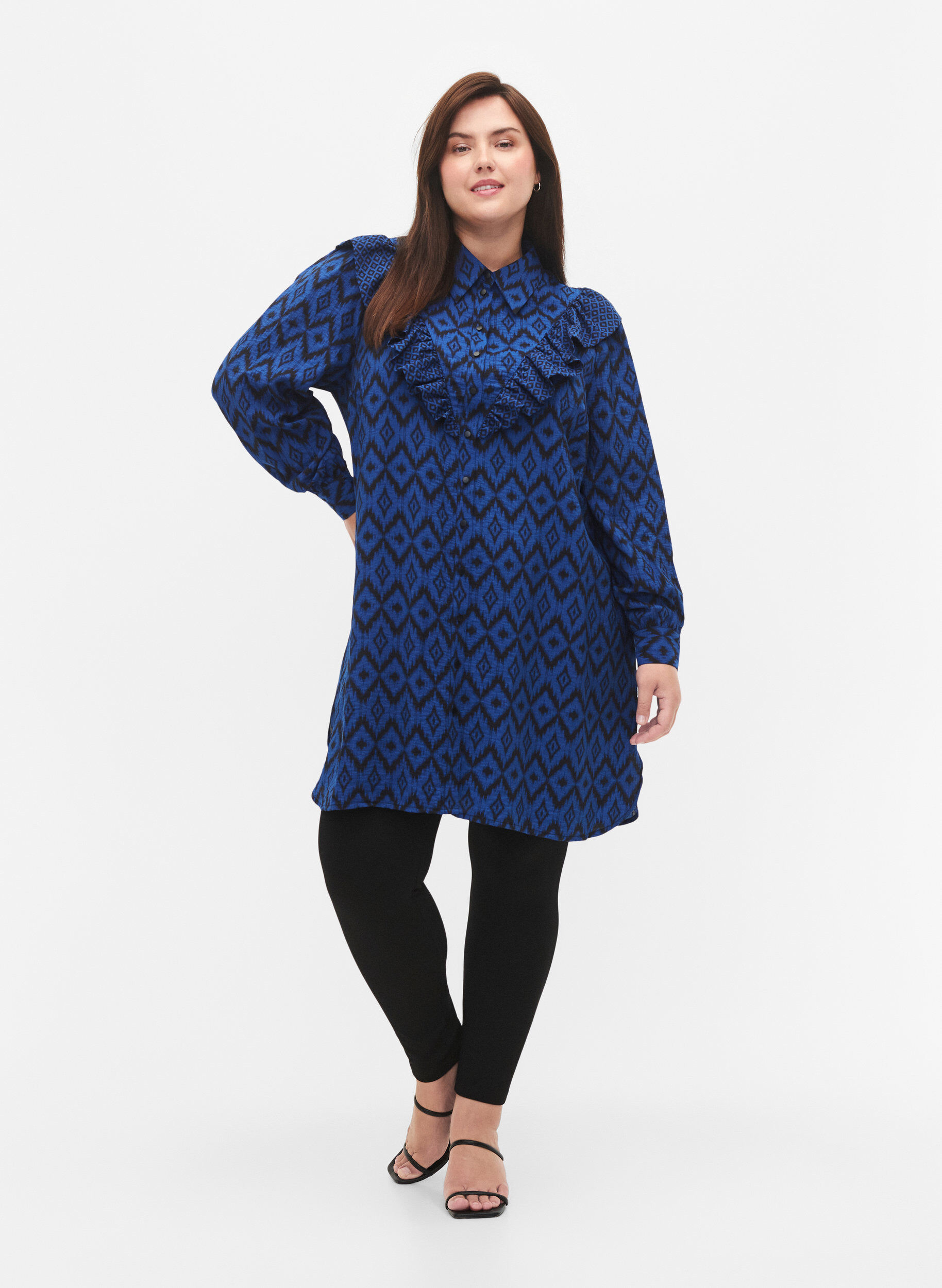 Zizzifashion Long viscose shirt with print and frills, True blue w. Black, Model image number 2