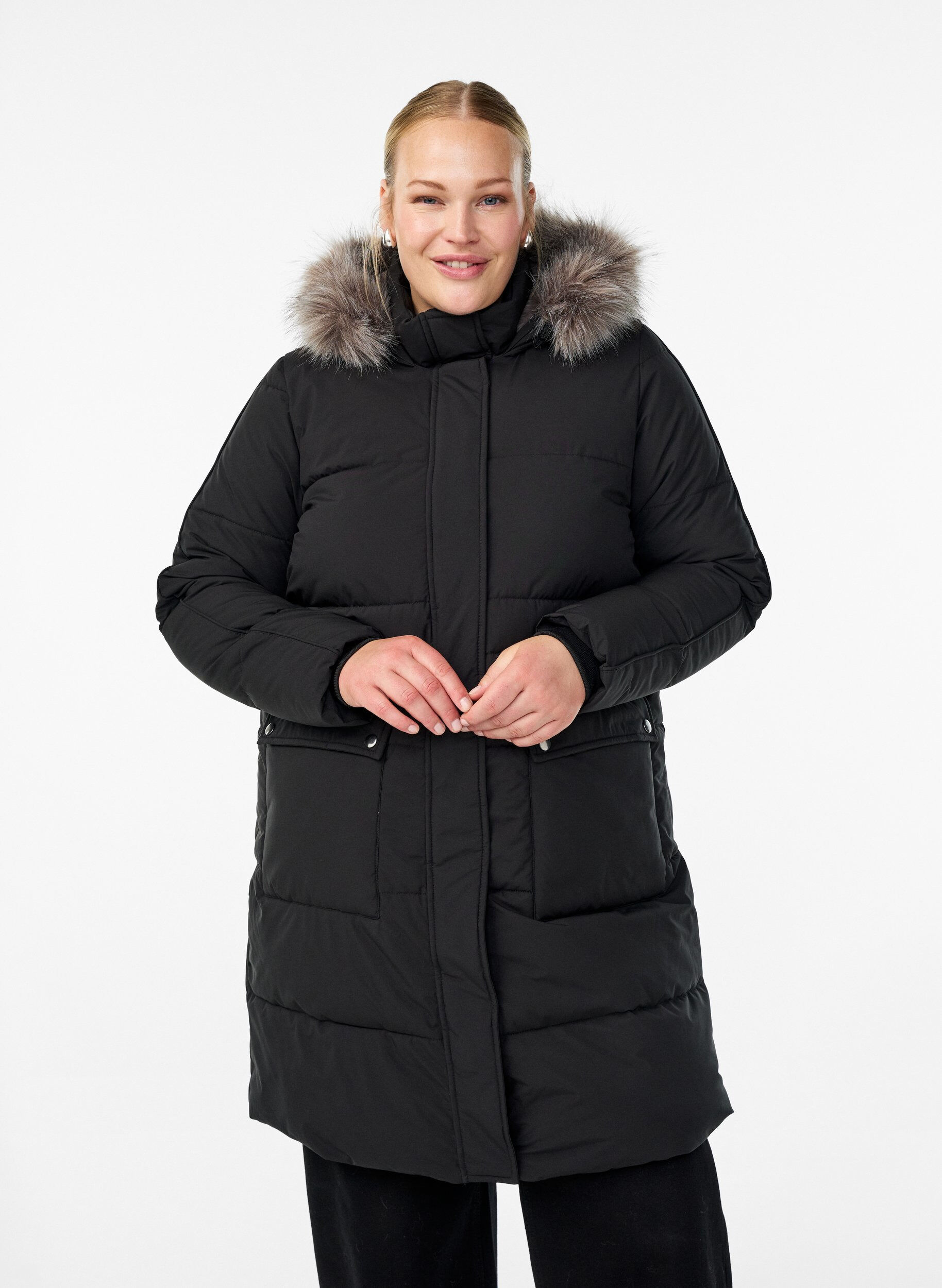 Water-repellent parka with faux fur Collar, Black, Model