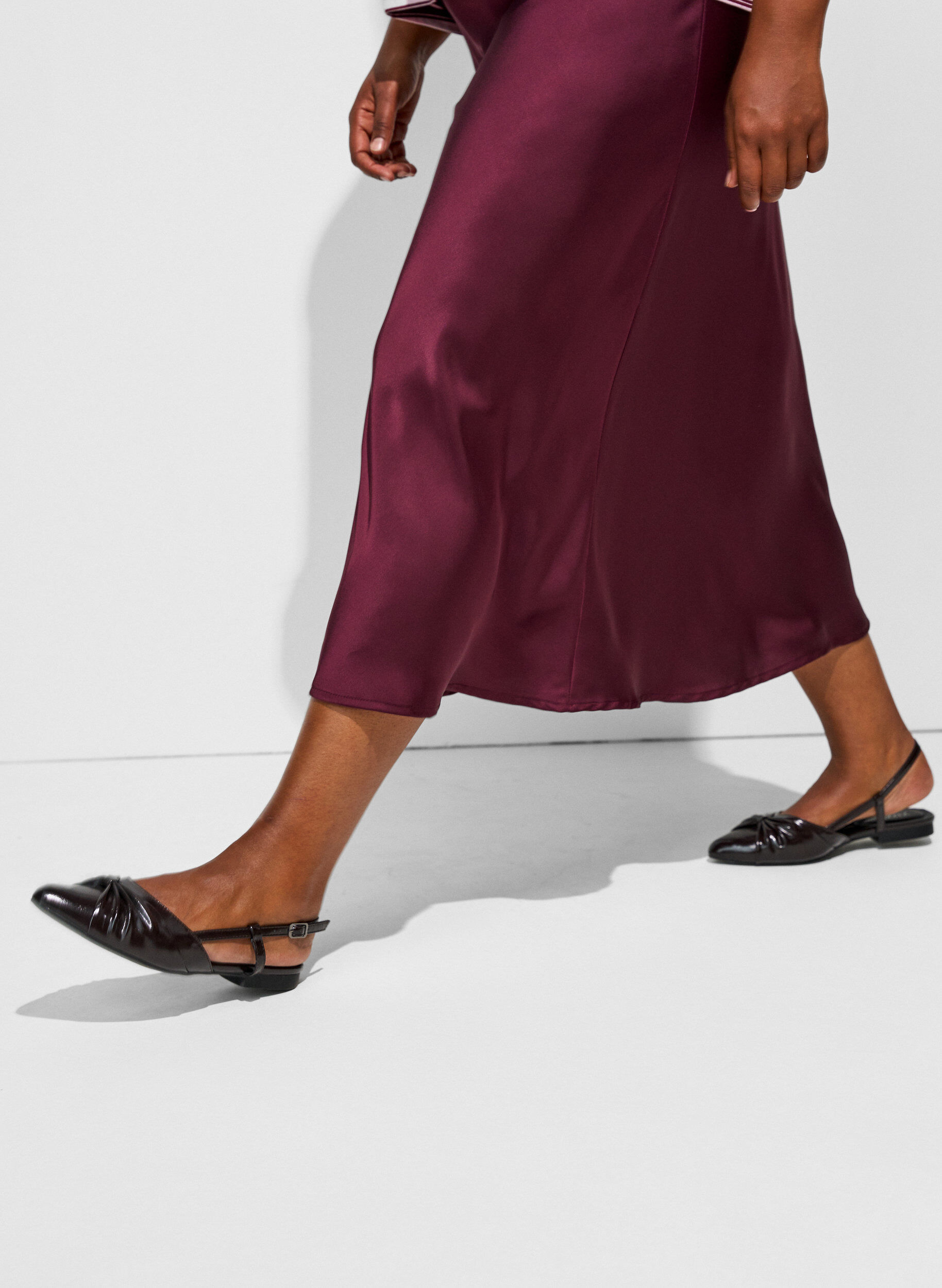 ZizzifashionSatin midi skirt, Red, Model image number 3