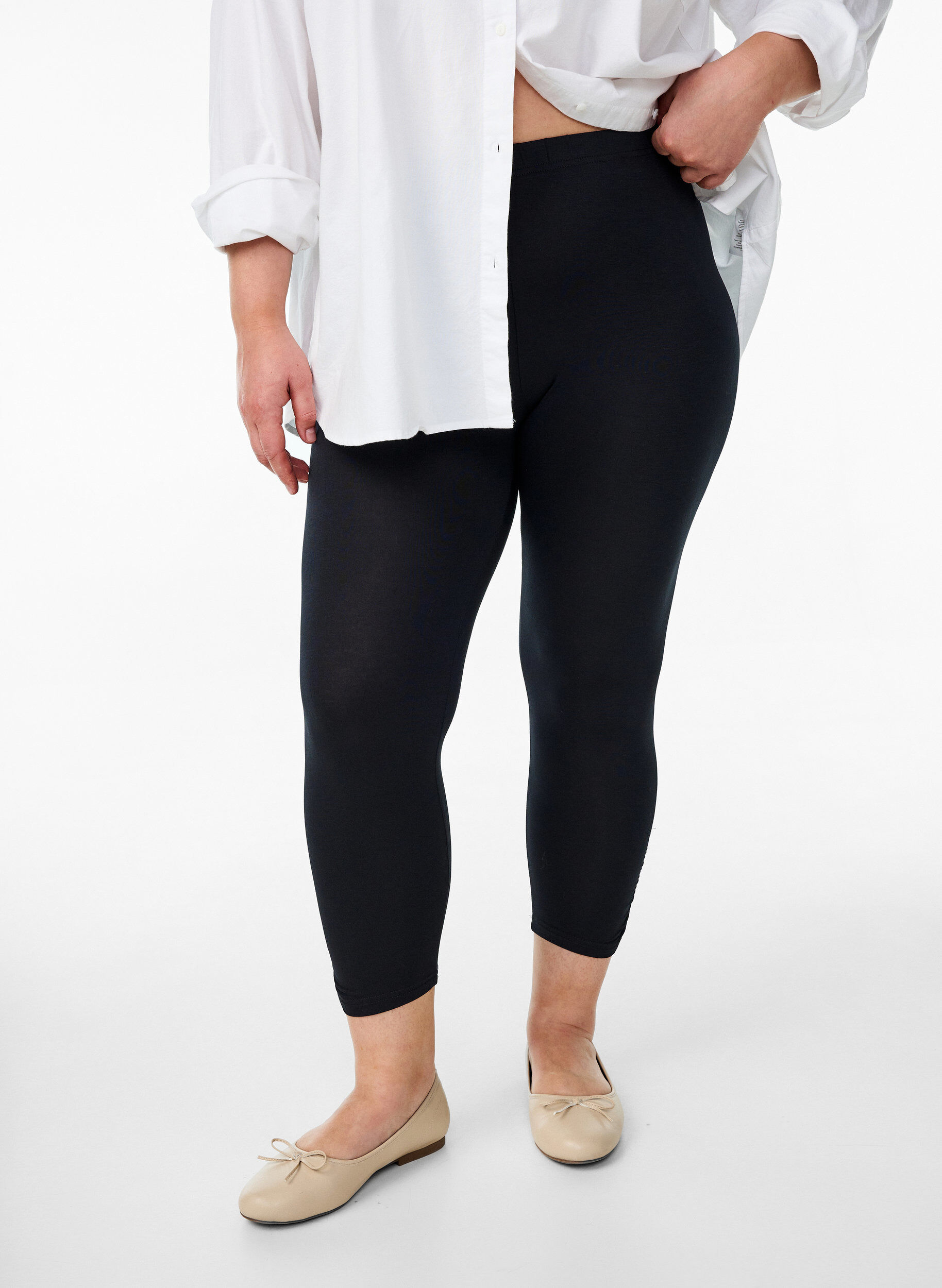 Zizzifashion Basic 3/4 leggings with ruched detail, Black, Model image number 0
