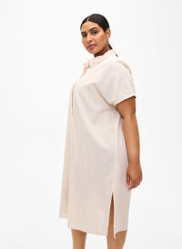 Long shirt in cotton blend with linen, Sandshell, Model
