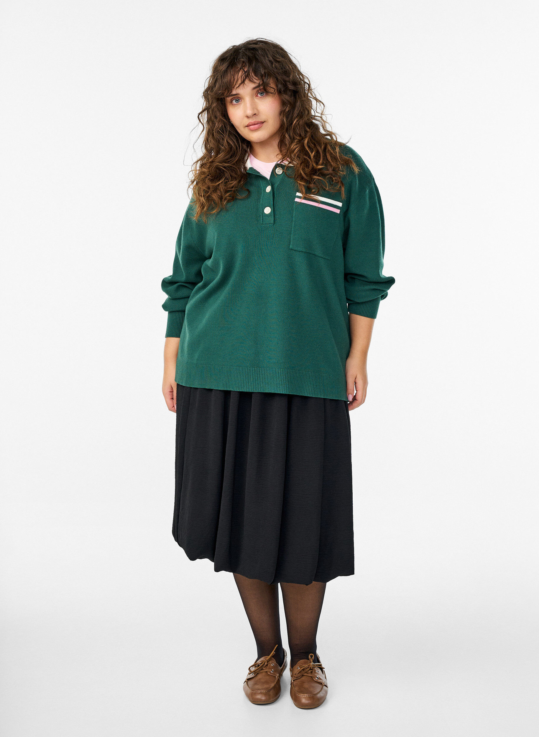 Mid-length balloon skirt with an elastic waistband, Black, Model