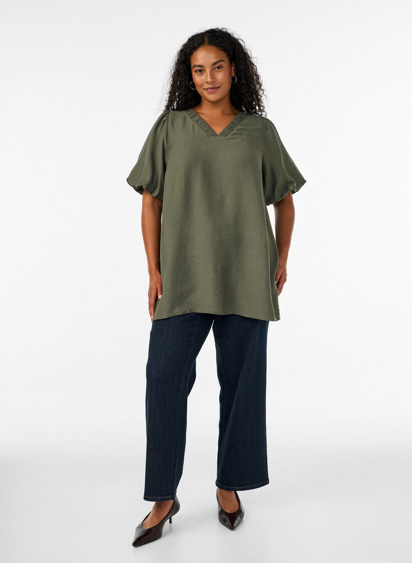 Tunic with balloon sleeves and a V-neck, Green, Model image number 1