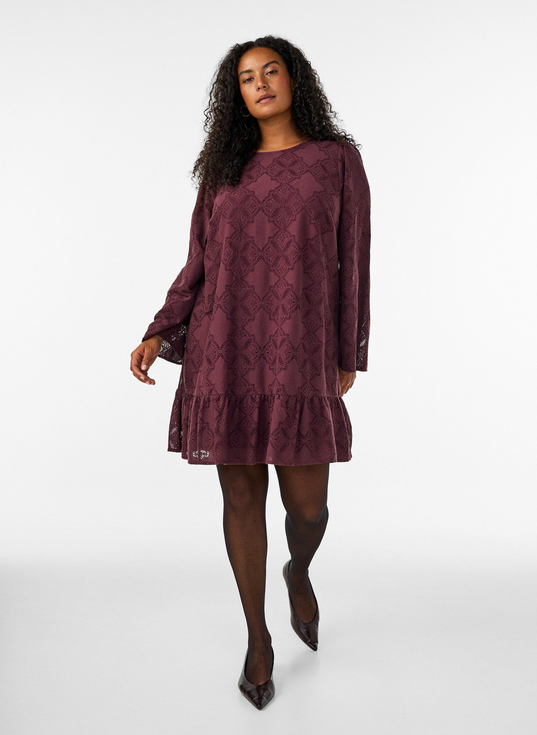 ZizzifashionLace dress with long sleeves and ruffle hem, Dark Bordeaux, Model image number 1