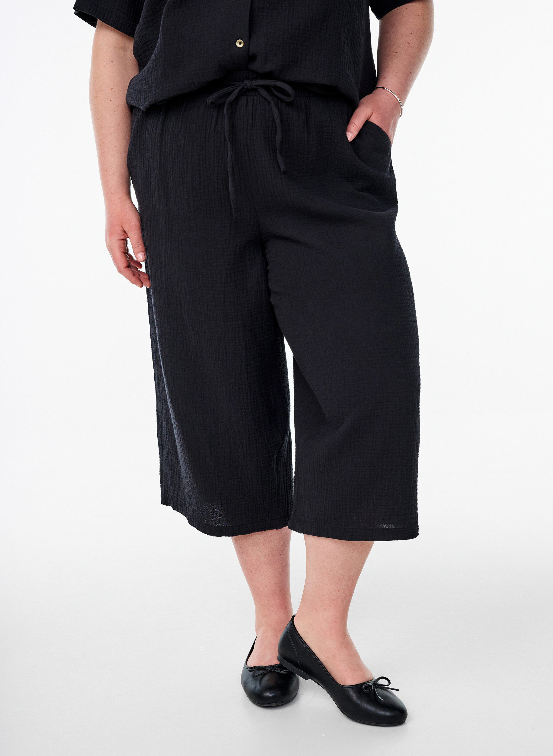 Zizzifashion Culotte trousers with a high waist, Black, Model image number 2