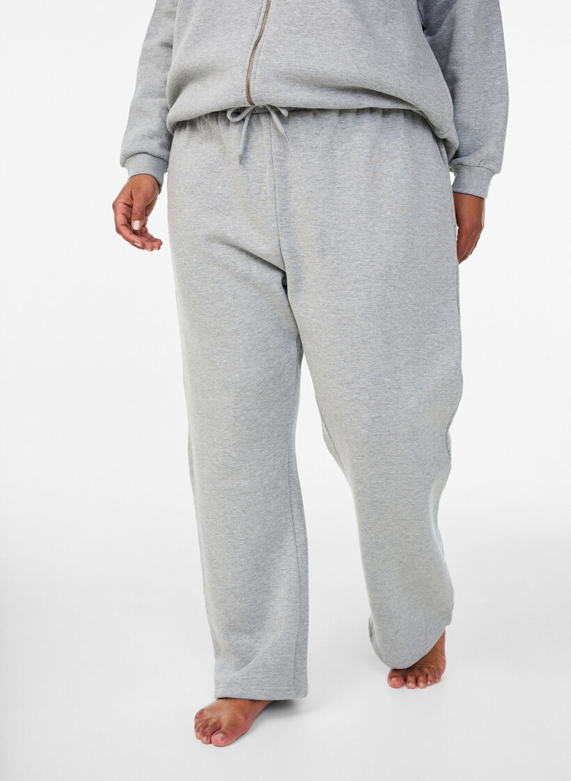 High-waisted sweatpants with brushed inside, Grey, Model