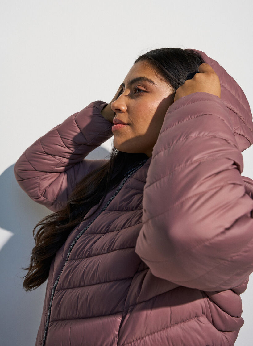 Lightweight hooded jacket, Rose, Model image number 3