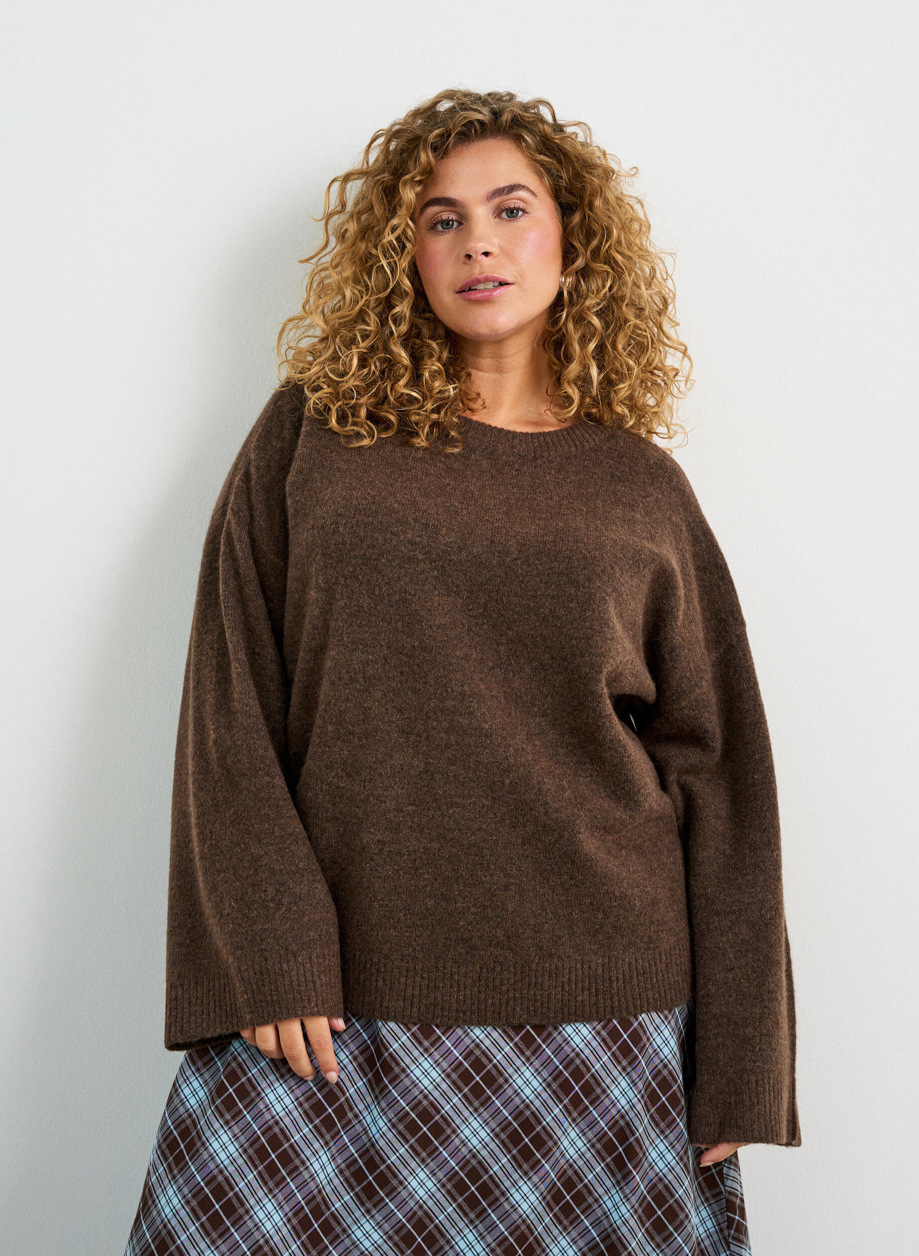ZizzifashionLoose knitted blouse with alpaca and wool, Brown, Model image number 0