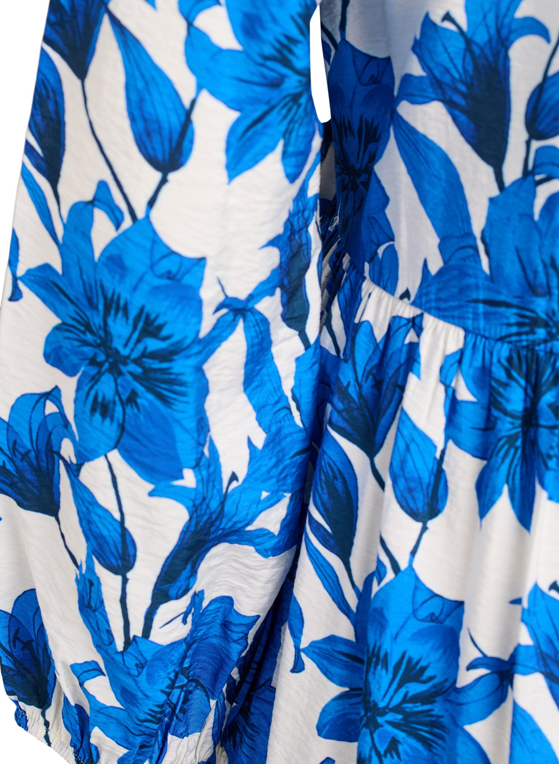 Zizzifashion Floral wrap dress with tie belt, Vanilla, Packshot image number 3