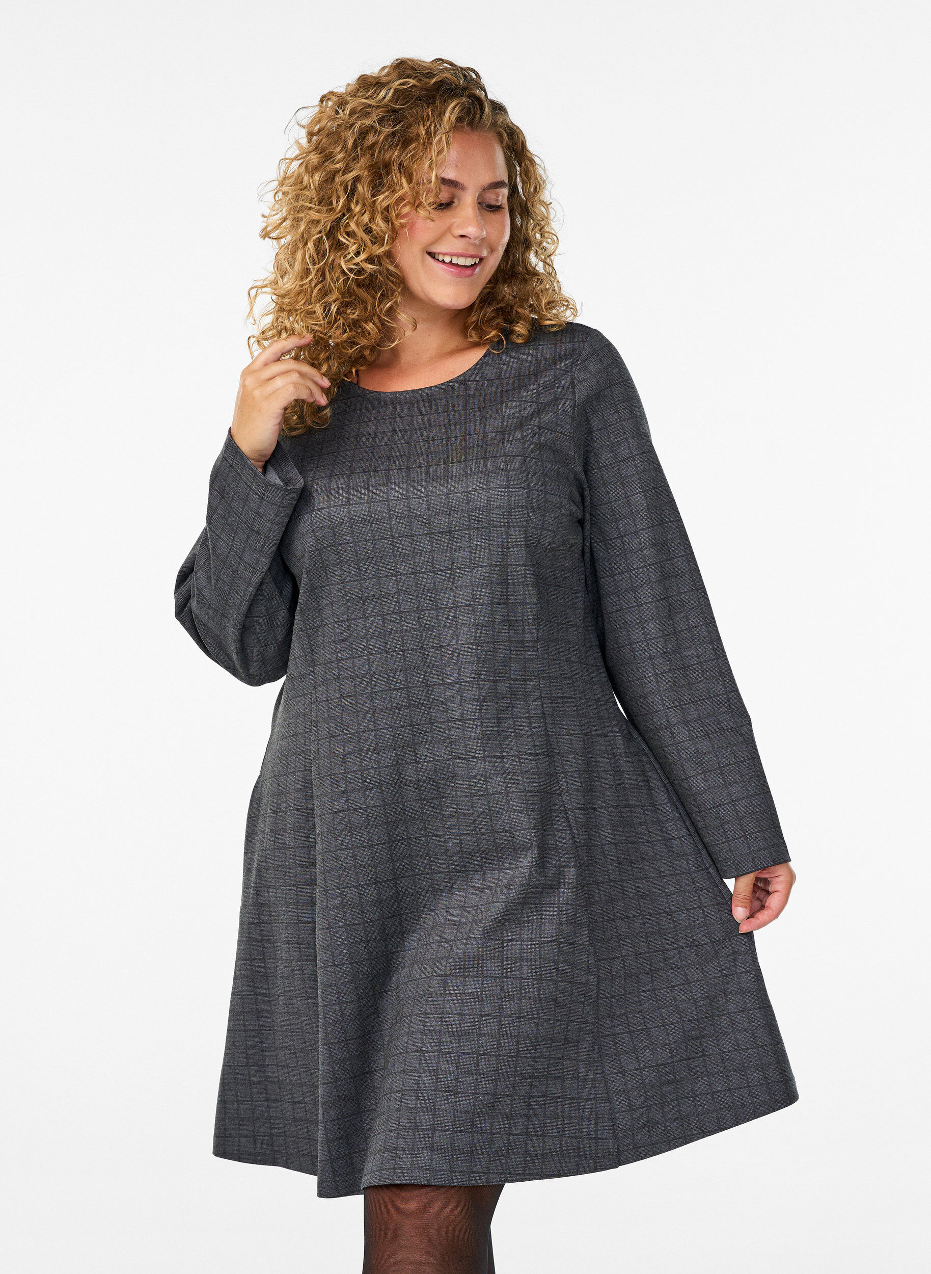 Short dress with a checked pattern and an A-line shape, Grey, Model