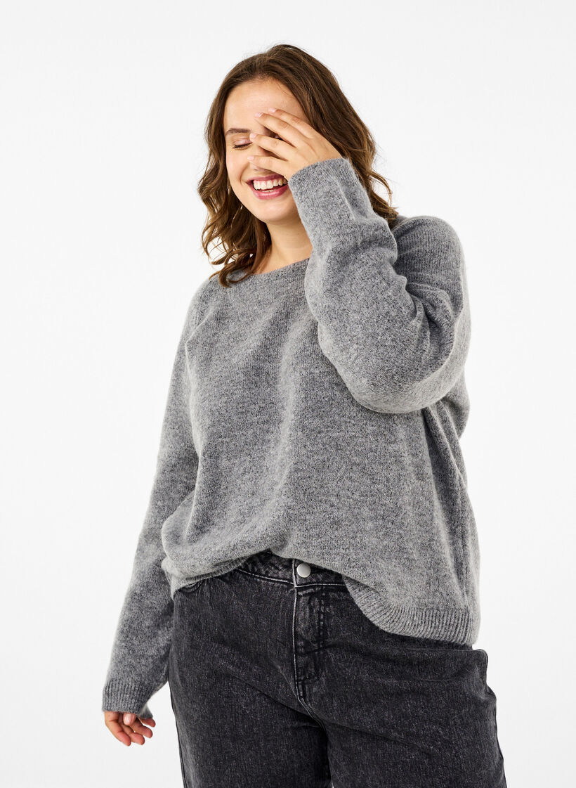 Loose-fitting knitted blouse with round neck, Medium Grey Melange, Model image number 0