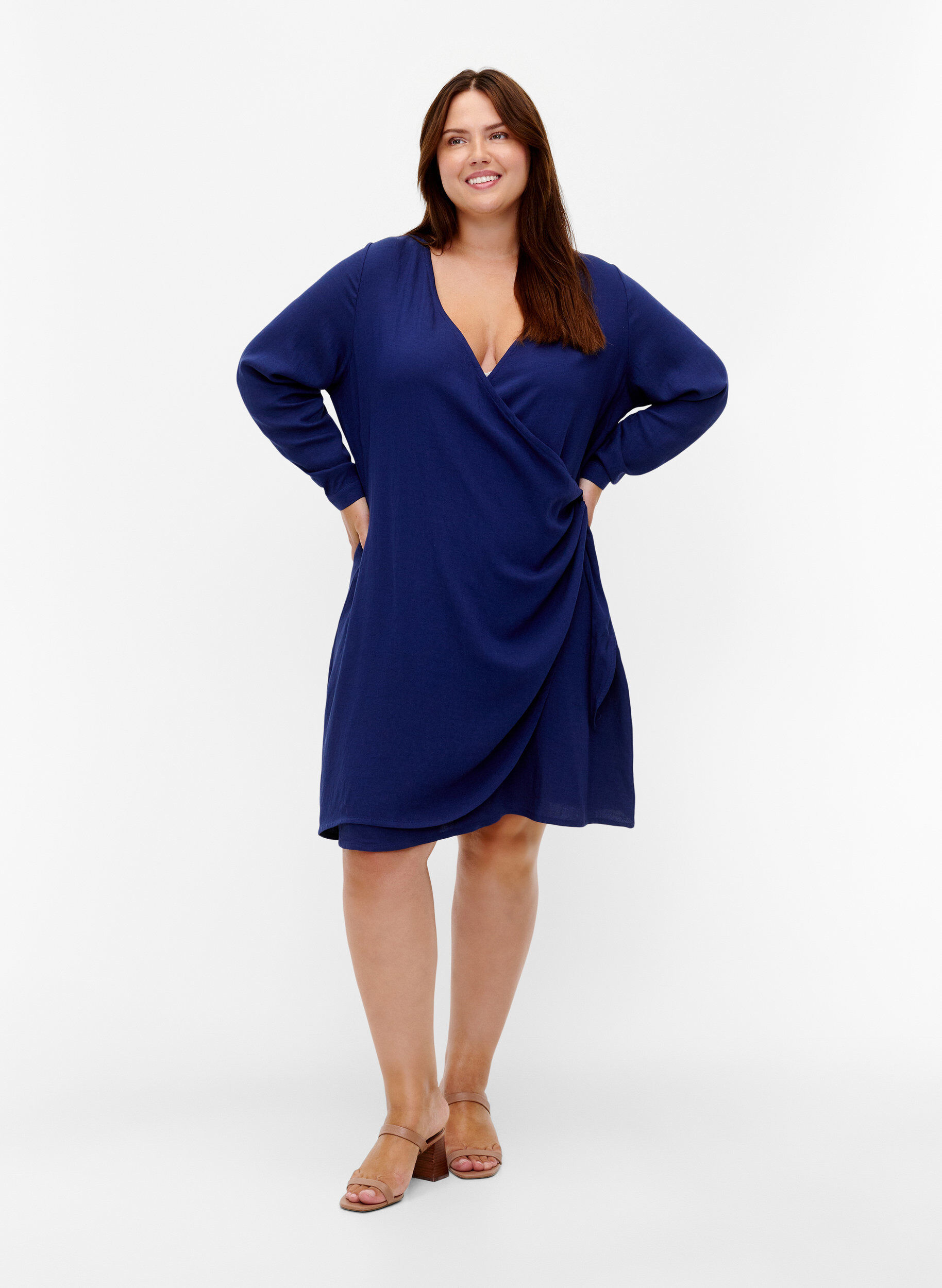 Zizzifashion Long sleeve viscose dress with a wrap look, Medieval Blue, Model image number 2