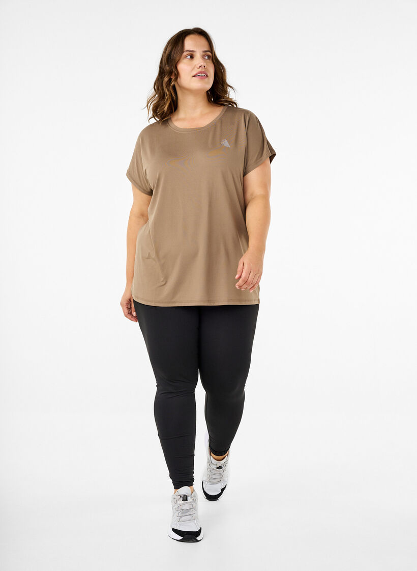 Solid-coloured workout T-shirt, Beige, Model image number 1
