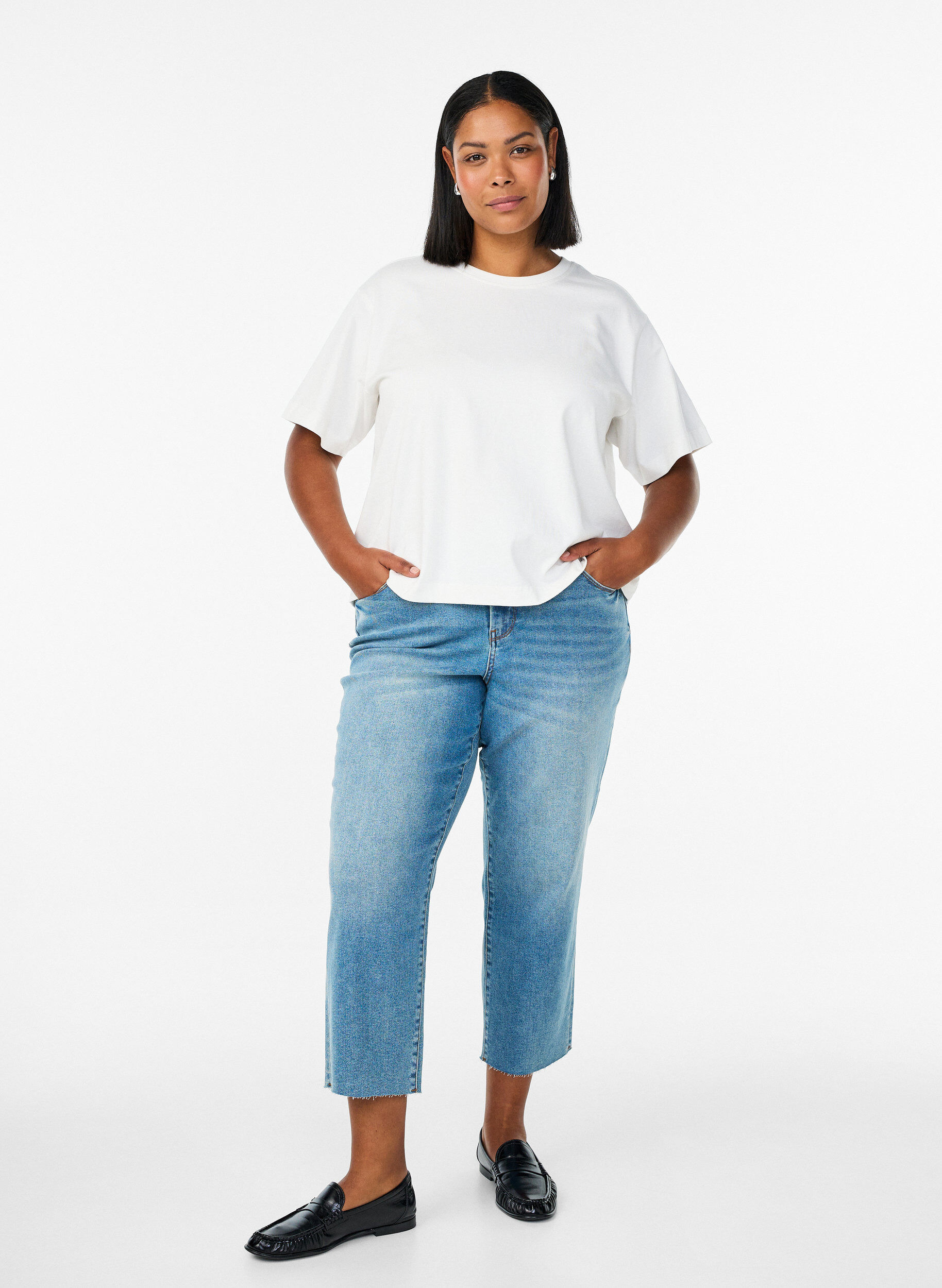 Zizzifashion 7/8 jeans with raw hems and high waist, Light Blue, Model image number 0