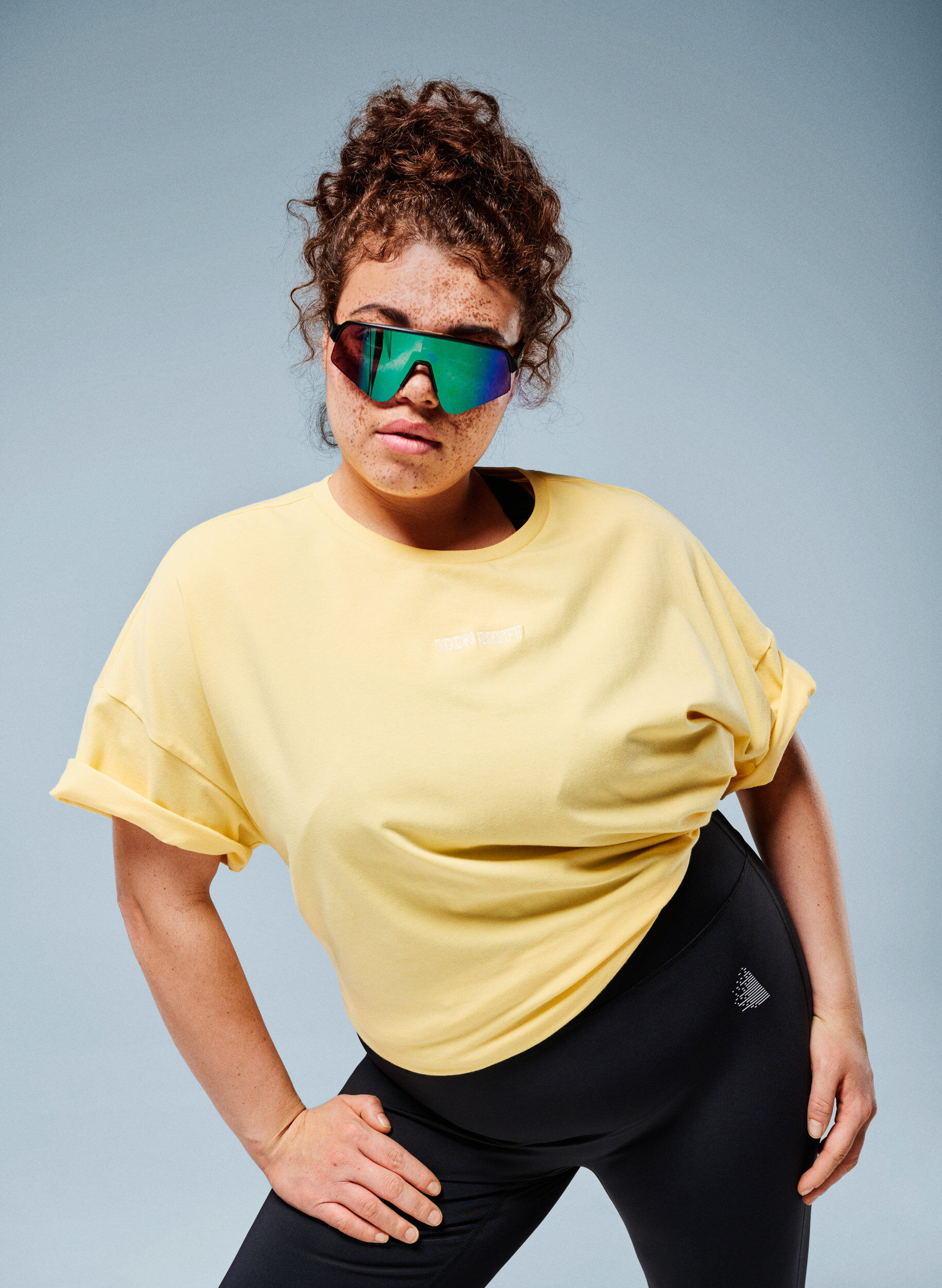 Organic cotton T-shirt with a small front motif