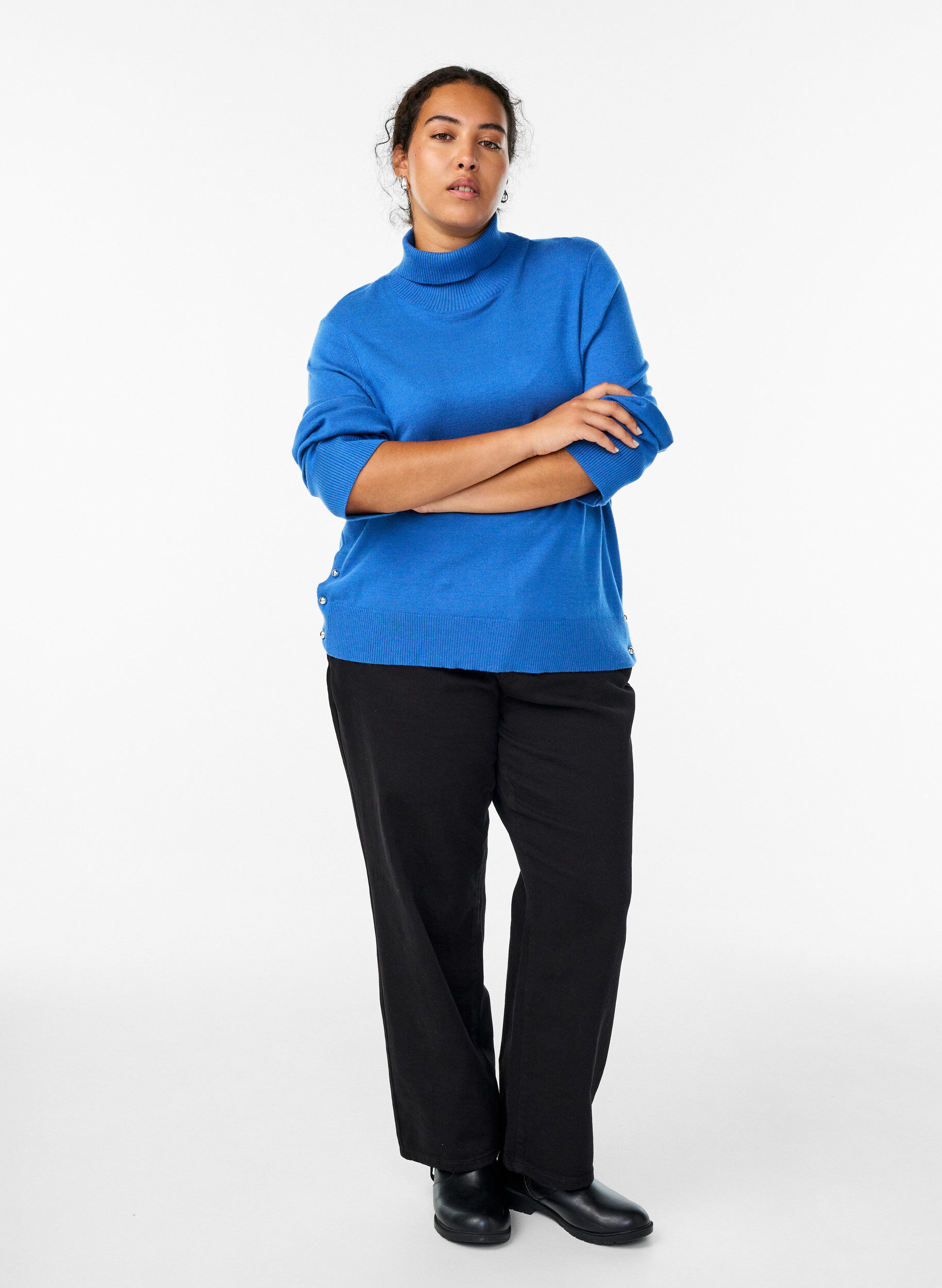 Zizzifashion Knitted blouse with turtleneck and side buttons, Blue, Model image number 1