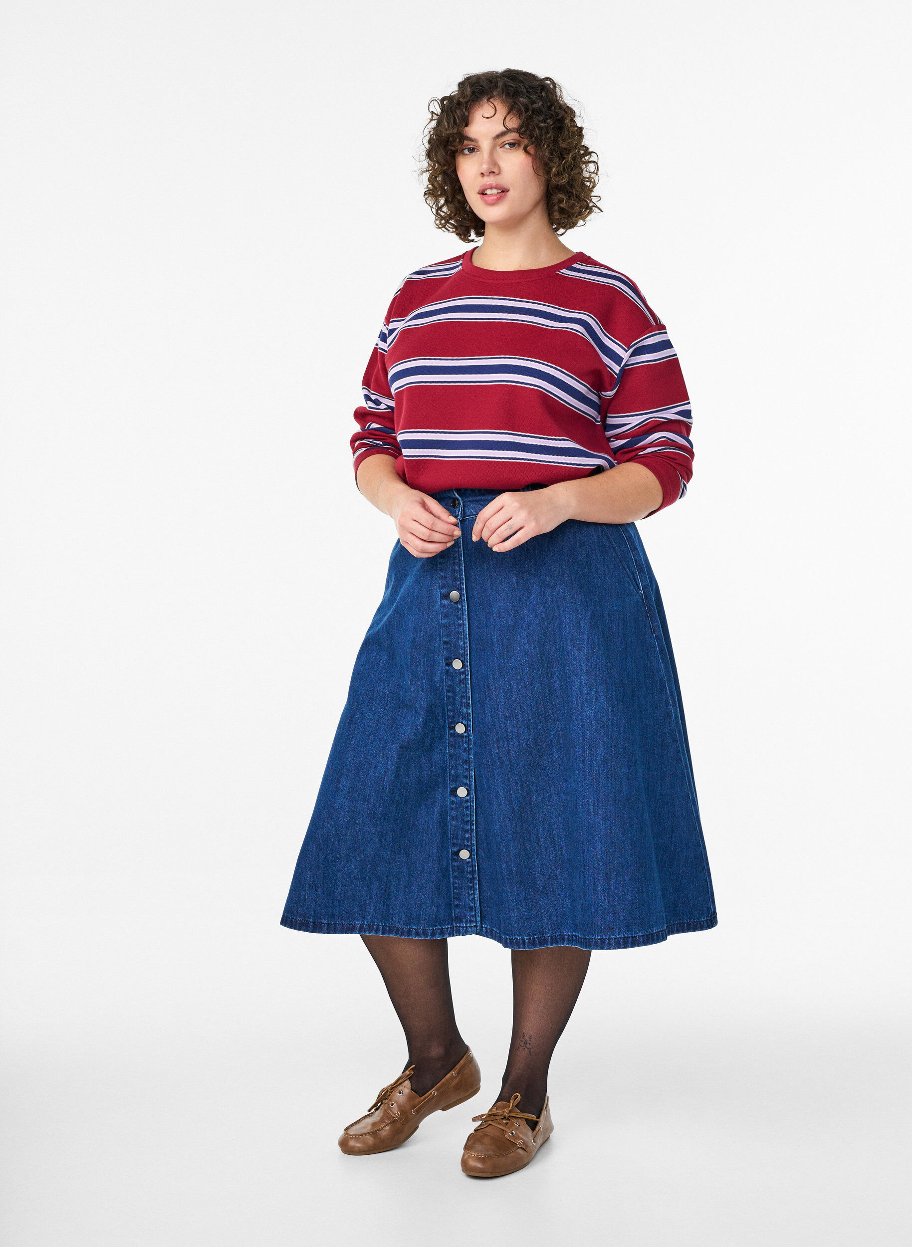 A-line denim skirt with button fastening, Blue, Model