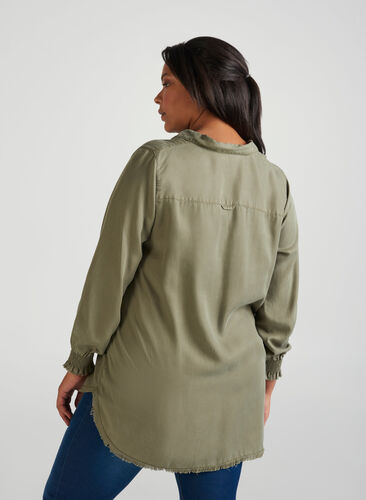 Long-sleeved lyocell shirt, Deep L. Green, Model image number 0