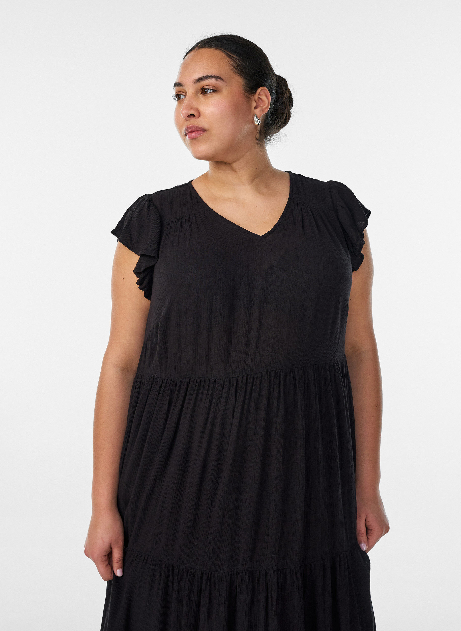 Zizzifashion Midi dress in viscose with ruffle sleeves, Black, Model image number 2