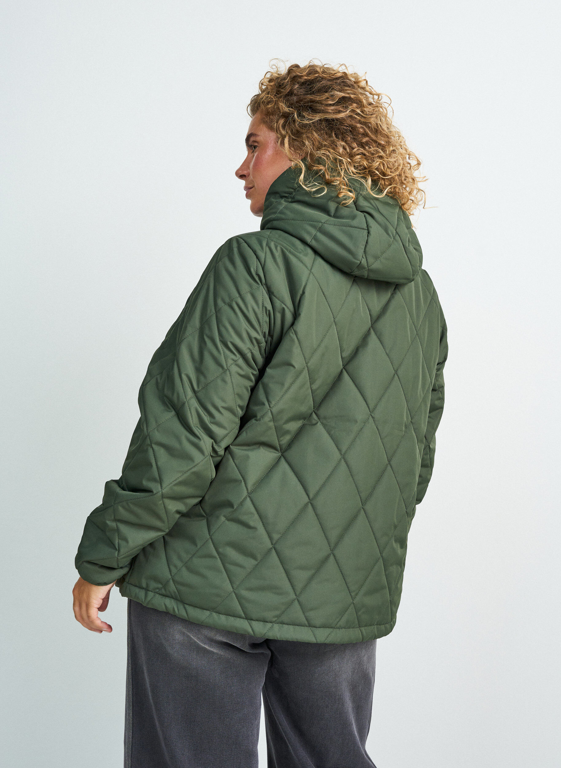 ZizzifashionLightly padded jacket with diamond quilt, Green, Model image number 2