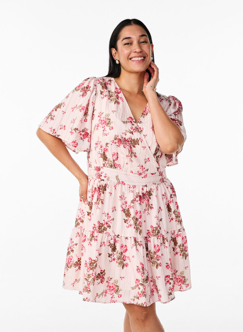 Short dress with floral print and V-neck, Pink, Model image number 0