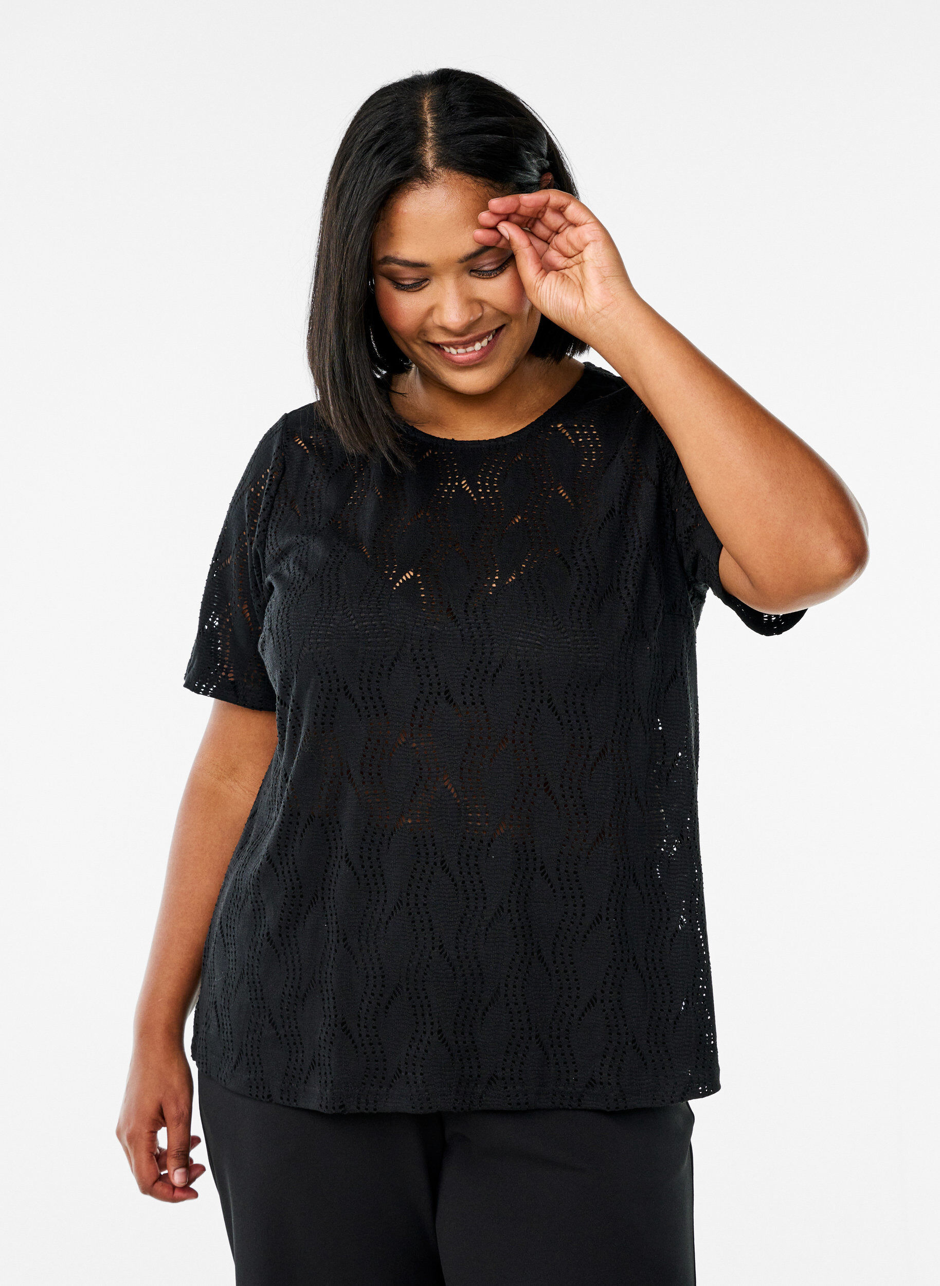 Jersey T-shirt with eyelet pattern, Black, Model