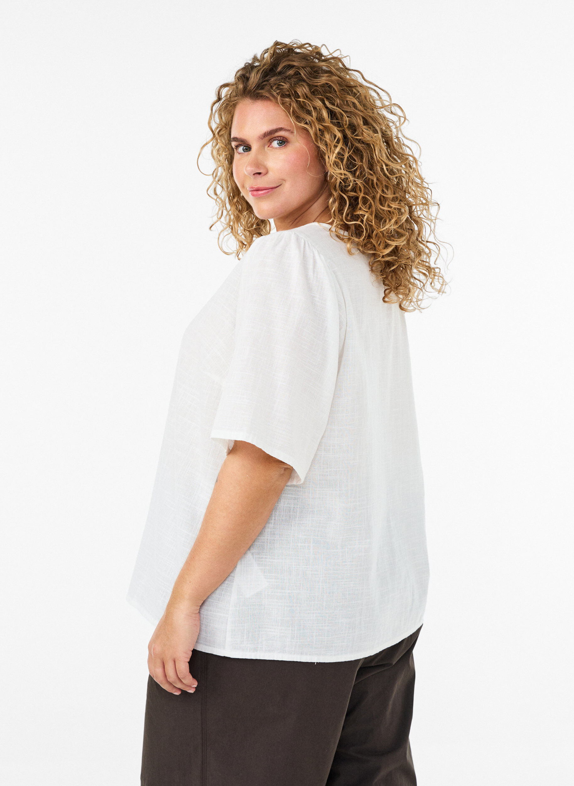 Zizzifashion Short-sleeved cotton shirt with a V-neck, White, Model image number 1