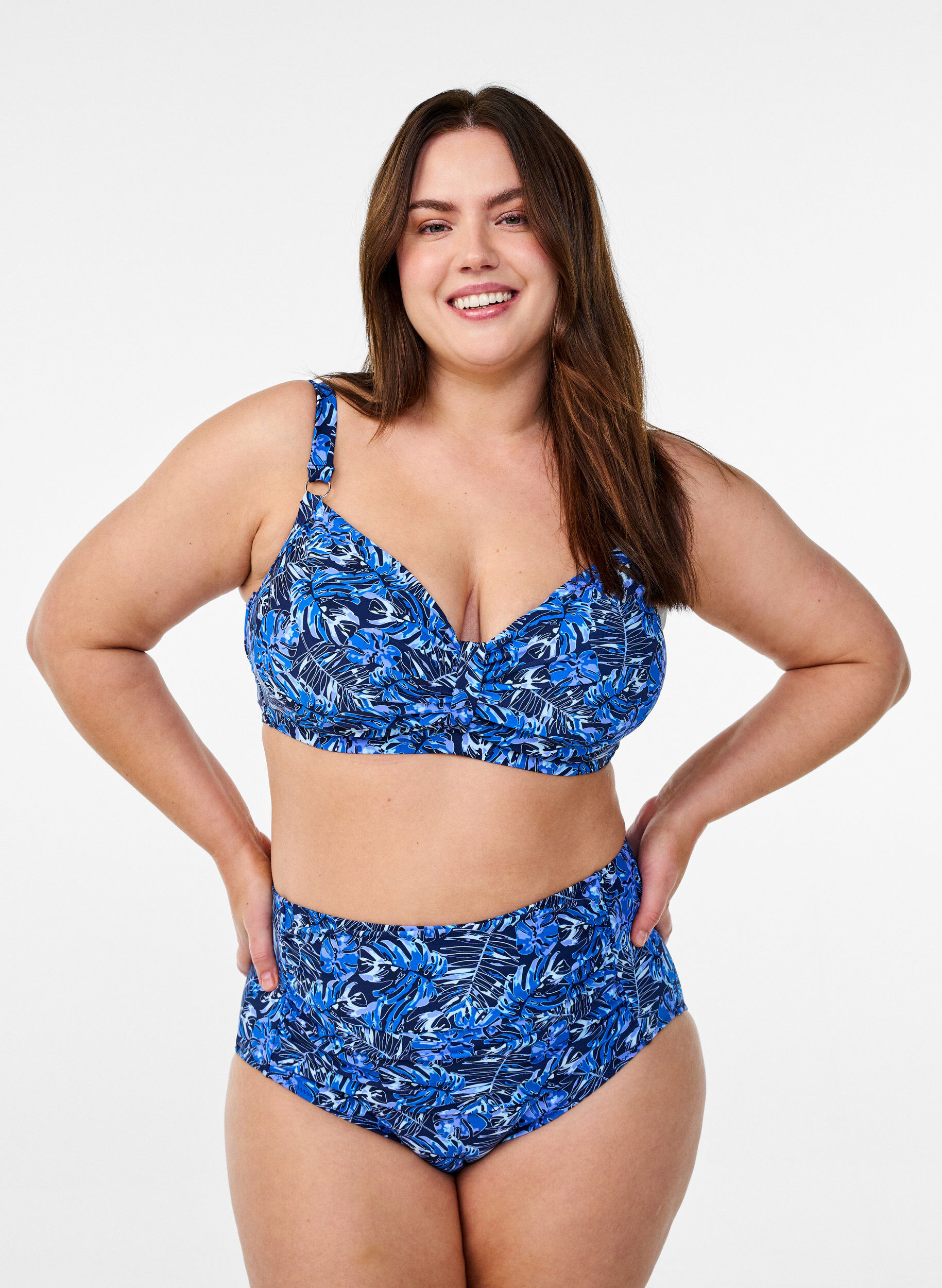 ZizzifashionBikini top with underwire and pattern, Blue, Model image number 1