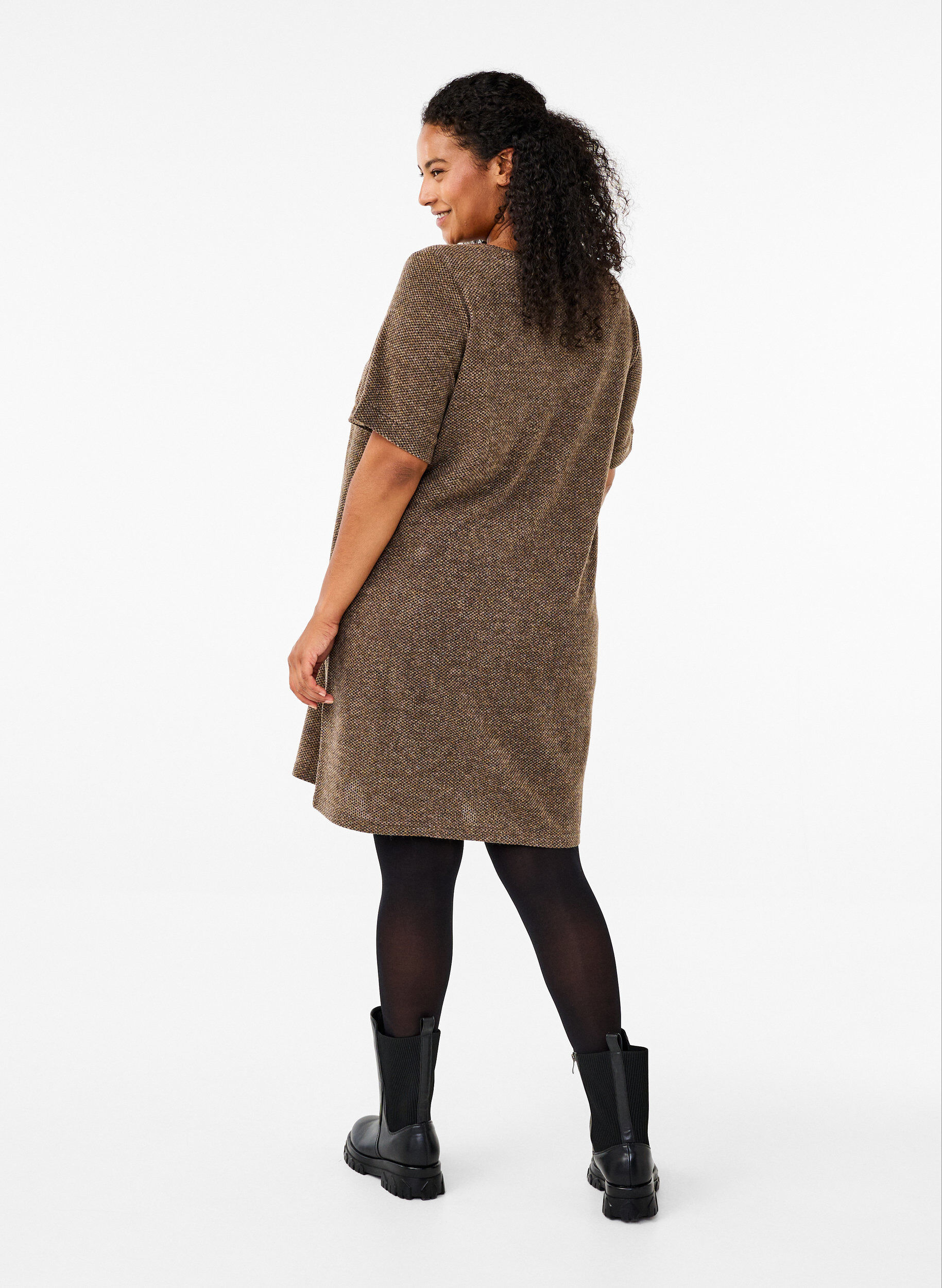 Zizzifashion T-shirt dress with short sleeves, Caribou, Model image number 1