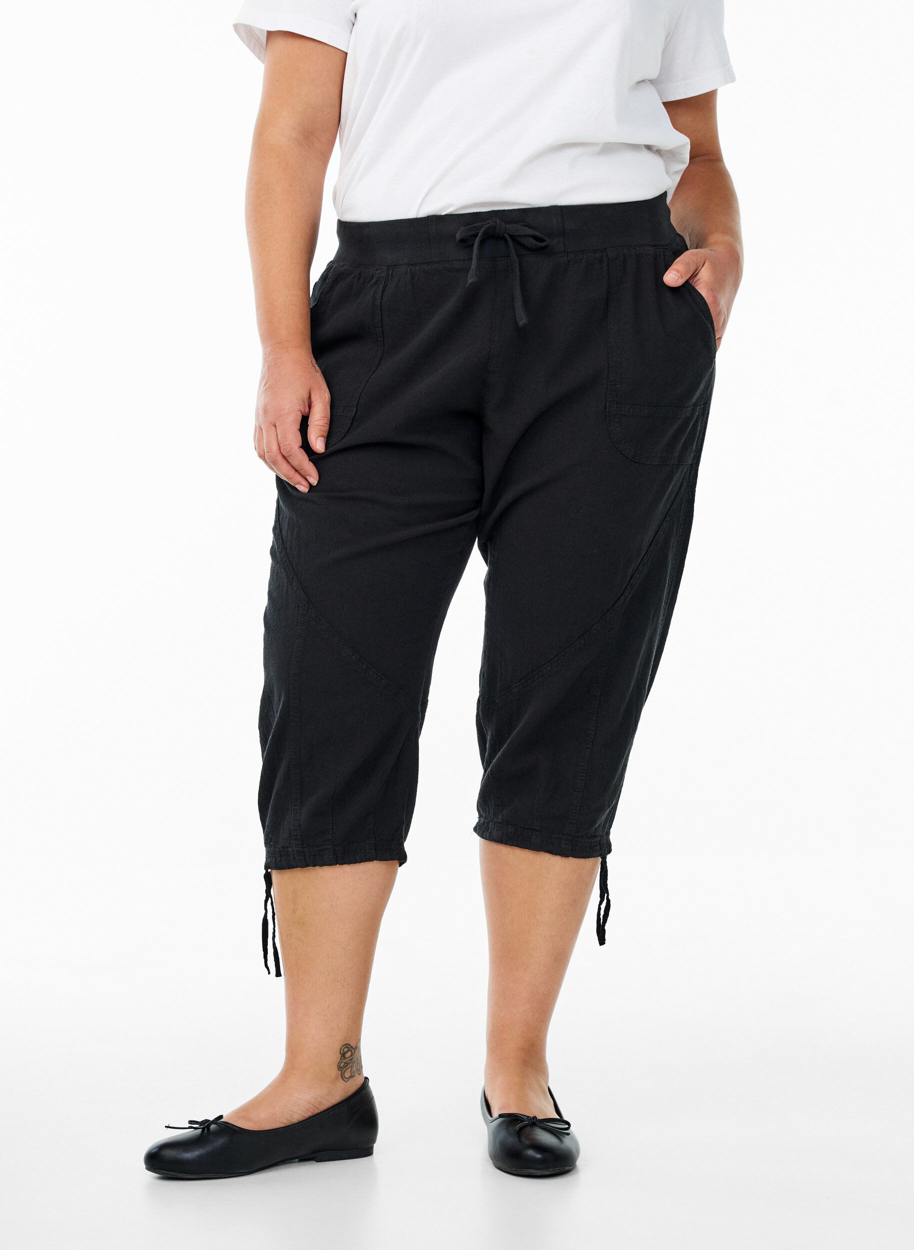 Zizzifashion Cotton Capri trousers , Black, Model image number 2