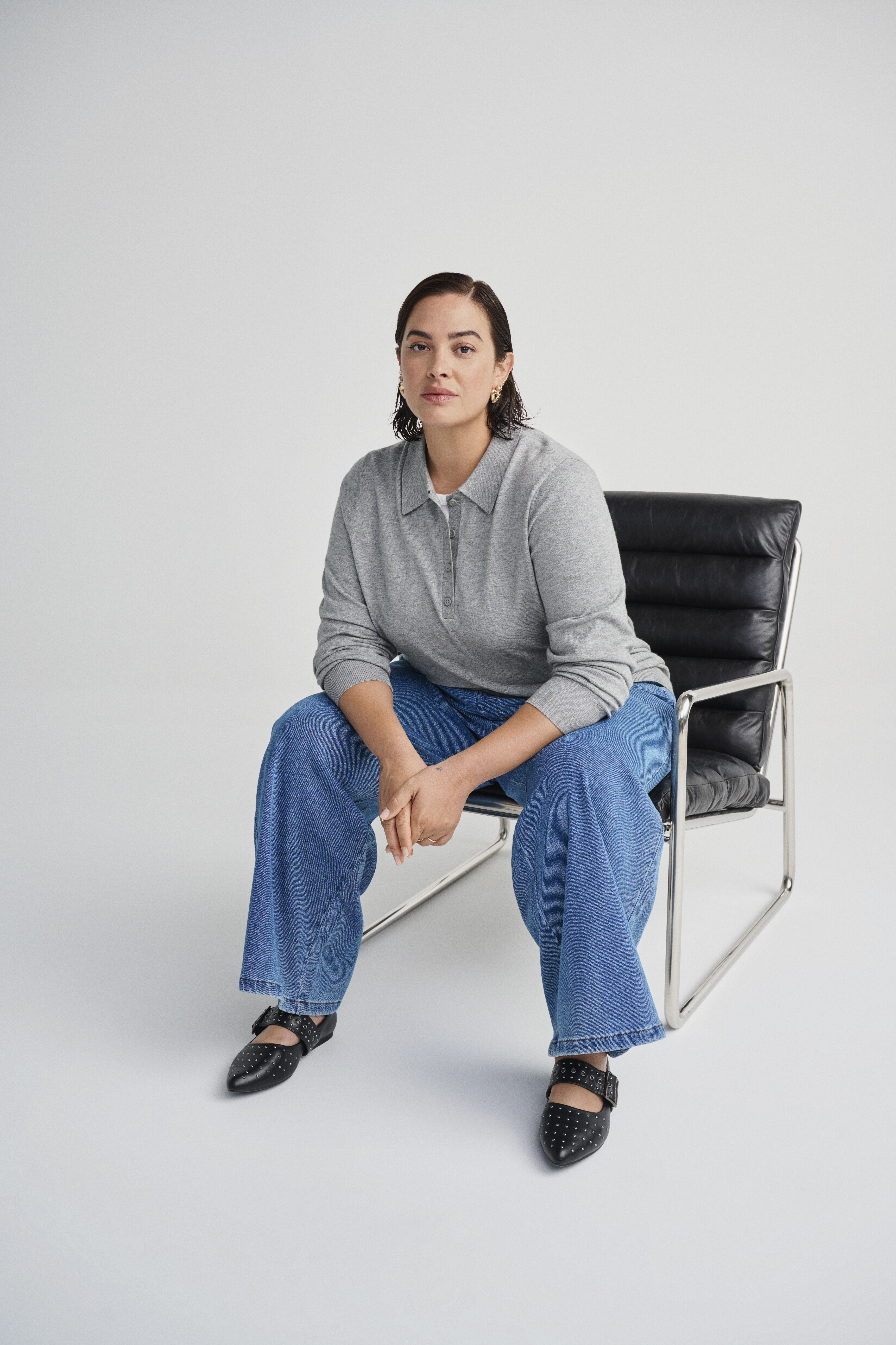 Ballerina with buckle and studs, , Model