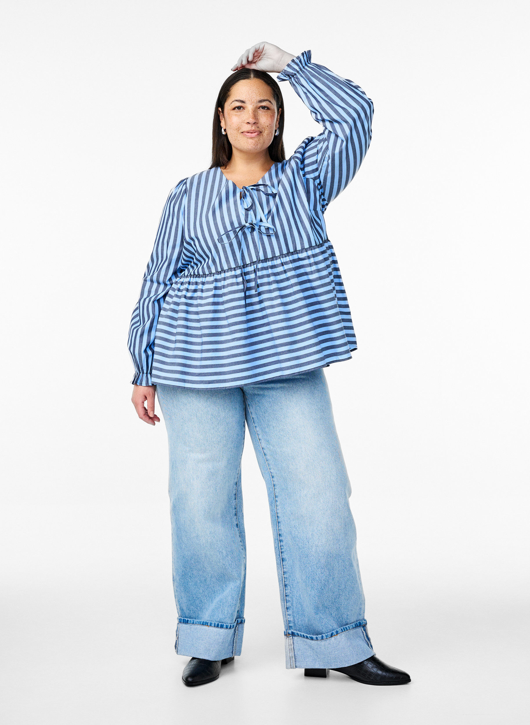 Zizzifashion Blouse with stripes and bows, Blue, Model image number 1