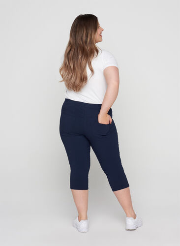 Close-fitting cropped trousers, Navy, Model image number 1