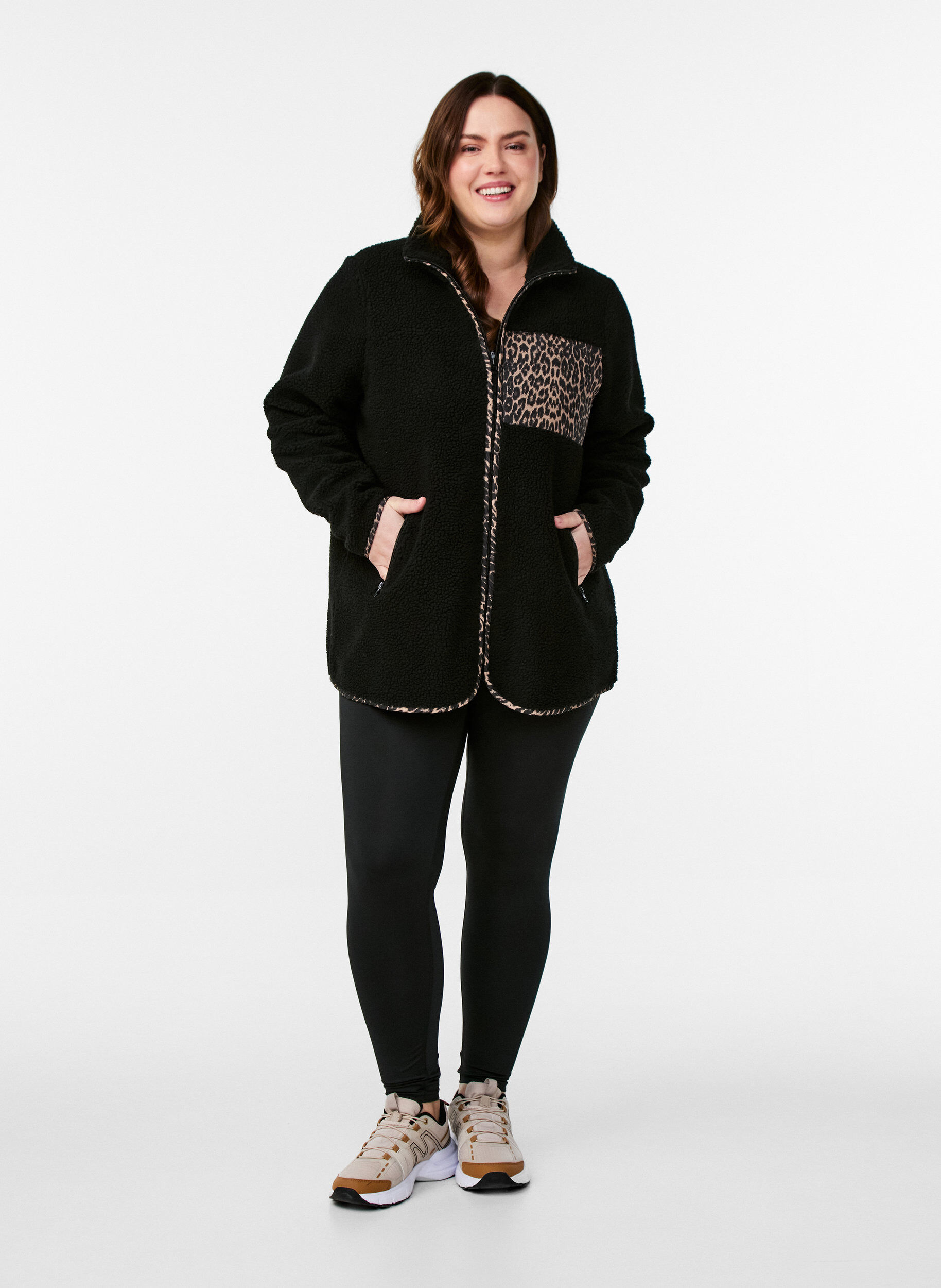 Zizzifashion Teddy fleece jacket with leopard details, Black, Model image number 1