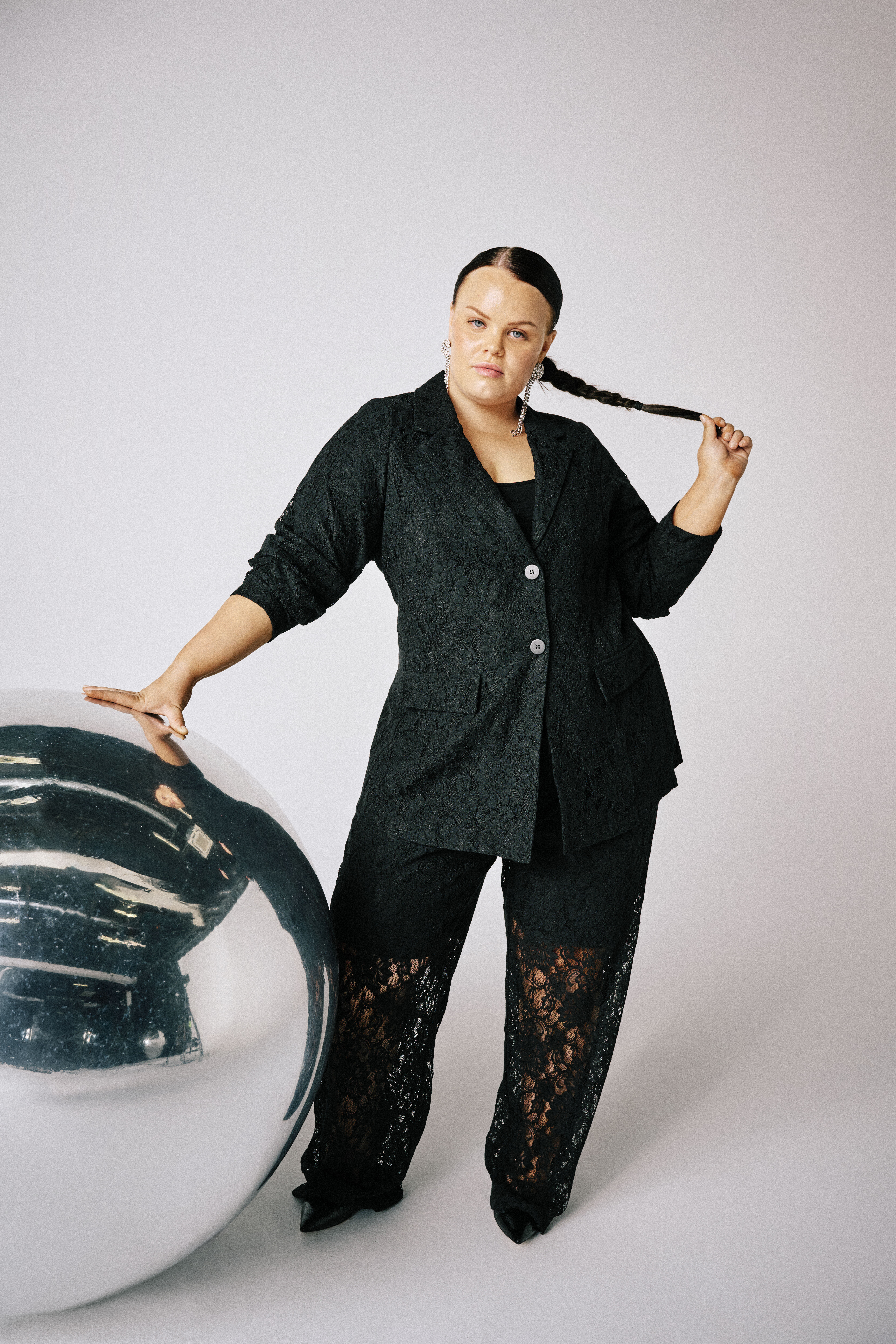 Set with lace, , Model