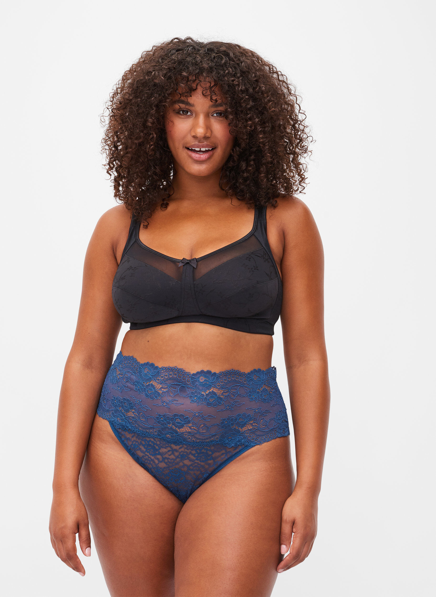 Zizzifashion 3-pack lace thong, Mix assortments AW, Model image number 0