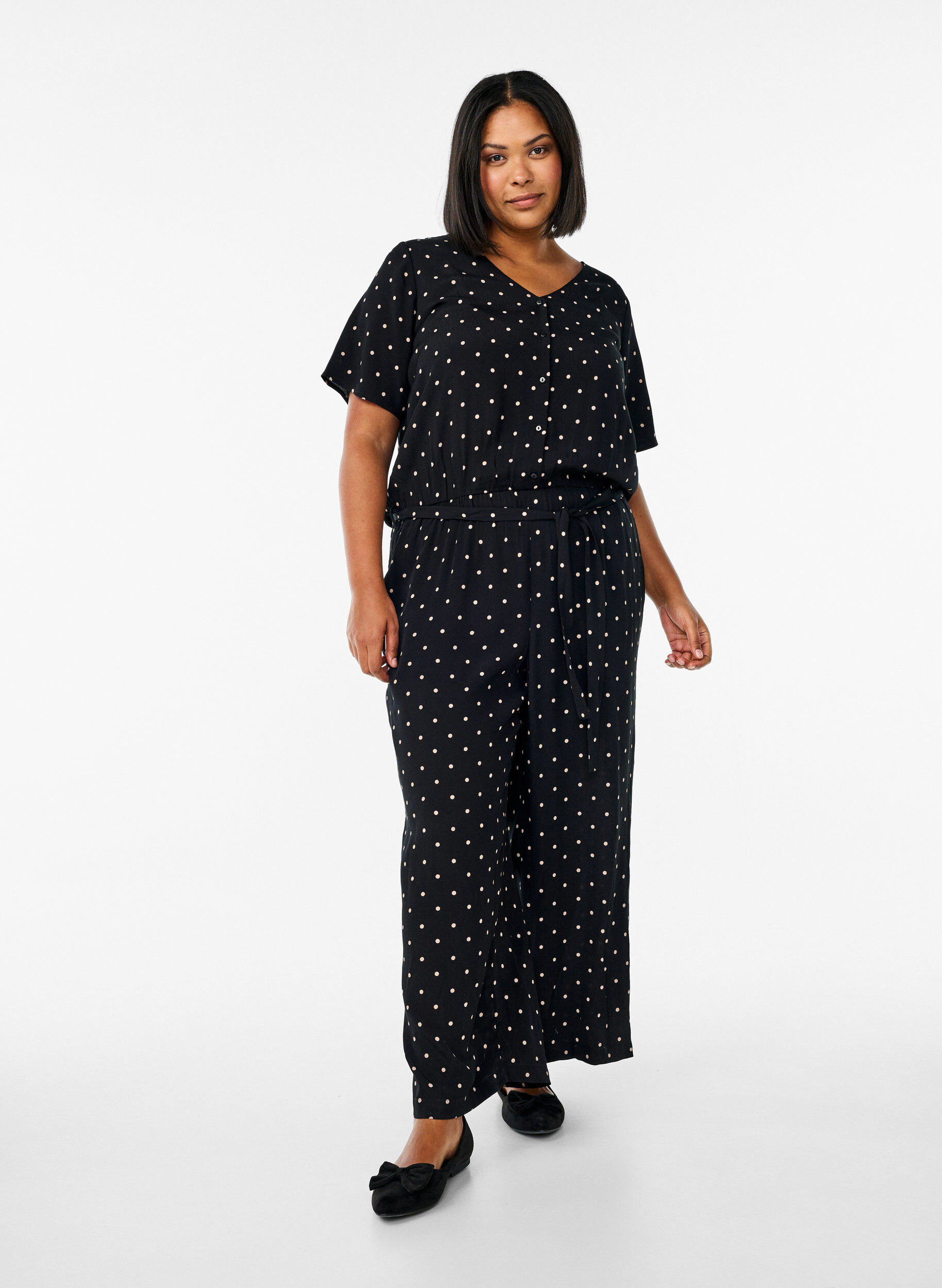 Zizzifashion Polka dot jumpsuit with short sleeves, Black, Model image number 0