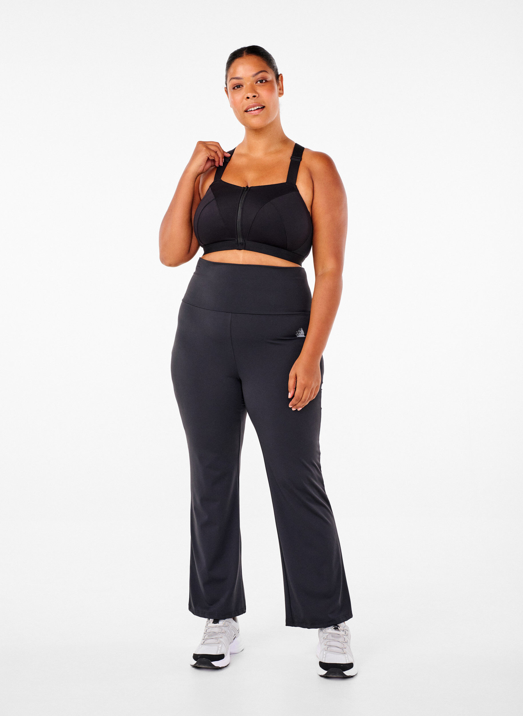 Zizzifashion Flared training pants with a high waist, Black, Model image number 1