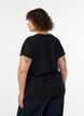 Cotton T-shirt with floral print, Black, Model image number 2