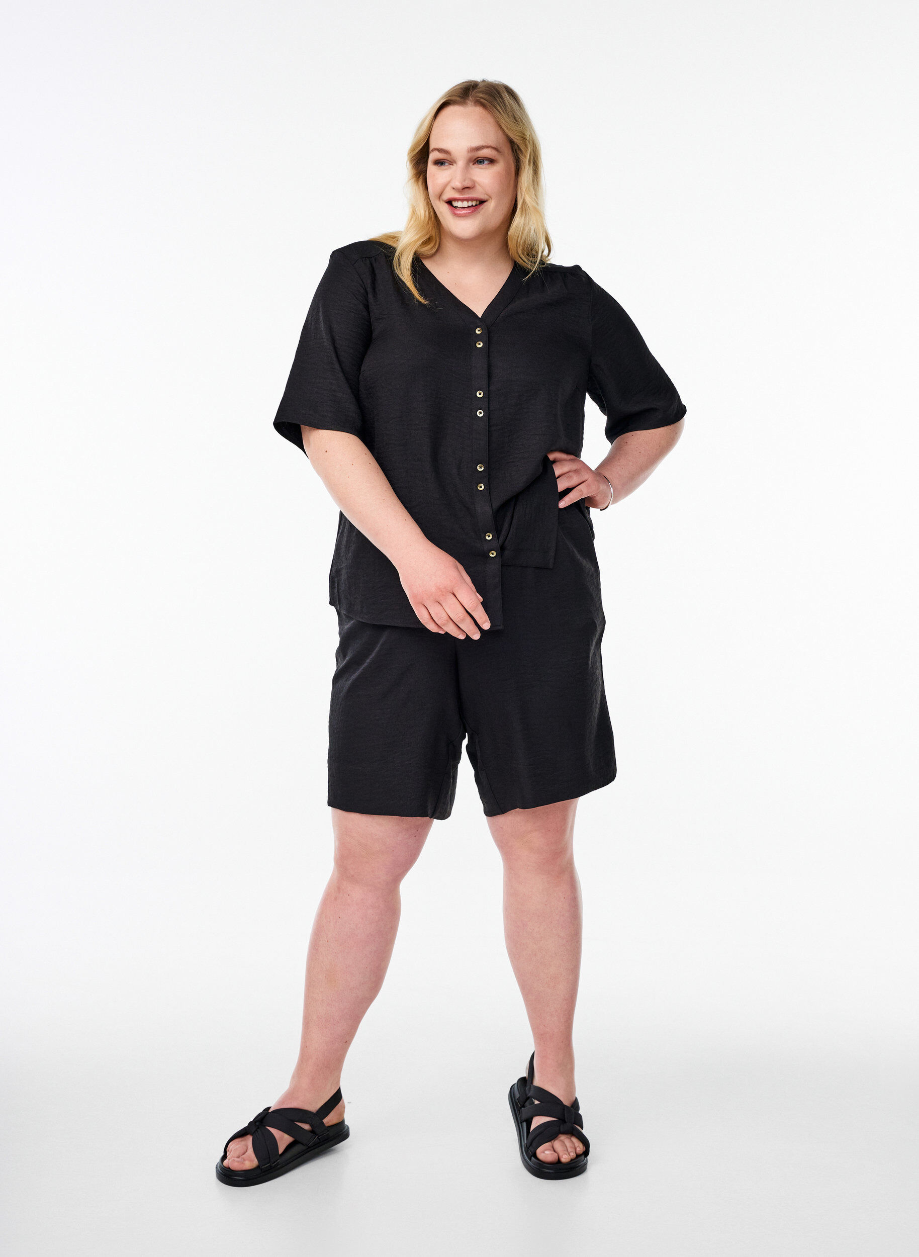 Zizzifashion Shorts with pockets and high waist, Black, Model image number 1