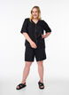 Shorts with pockets and high waist, Black, Model image number 1