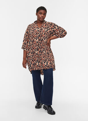 Printed viscose tunic with 3/4-length sleeves, Leo AOP, Model image number 2