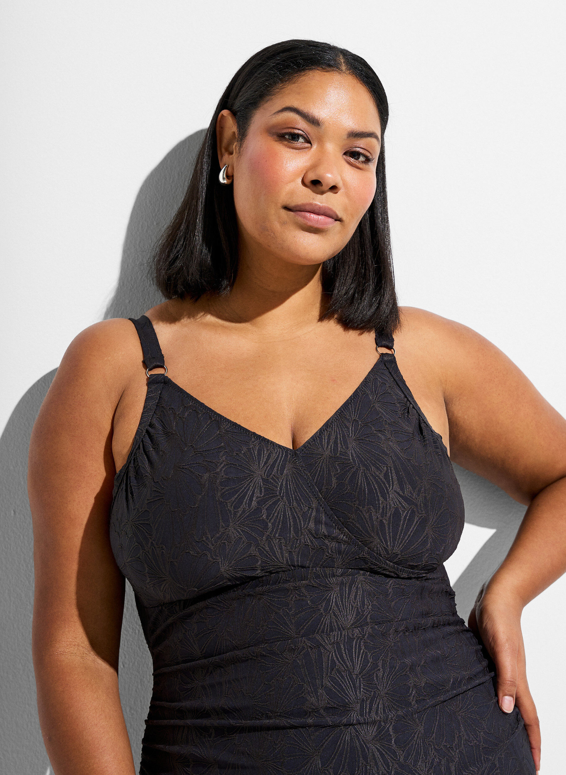 Zizzifashion Swimsuit with wrap detail and tone-on-tone floral texture, Dark Grey, Model image number 2